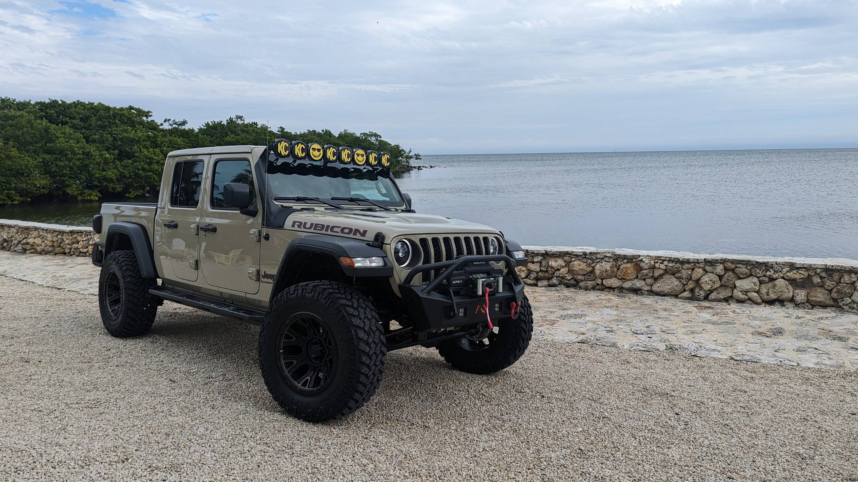 Jeep Gladiator How it started...and how it's going. Post yours! PXL_20221226_193657730