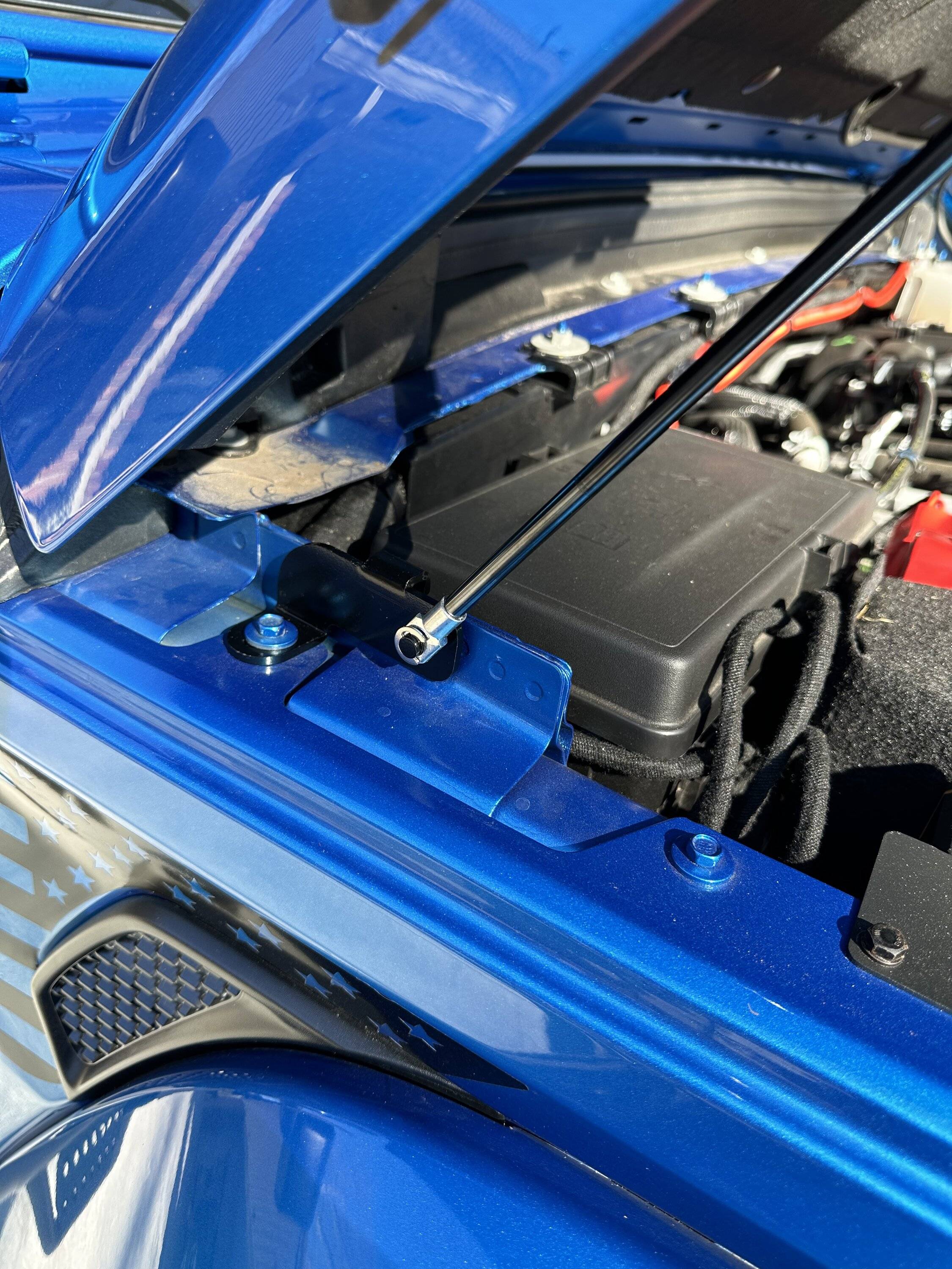 Jeep Gladiator 2022 Hydro Blue Sport S Altitude 6E2C01C5-9088-43F0-AC02-90308BB5FD2E