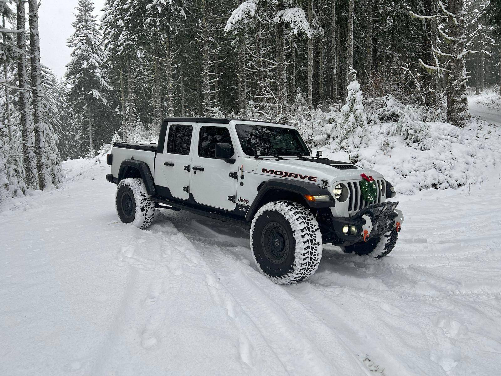 Jeep Gladiator I Love Winter... Post Your Snow Pics ❄️ ? signal-2022-12-04-195612_003