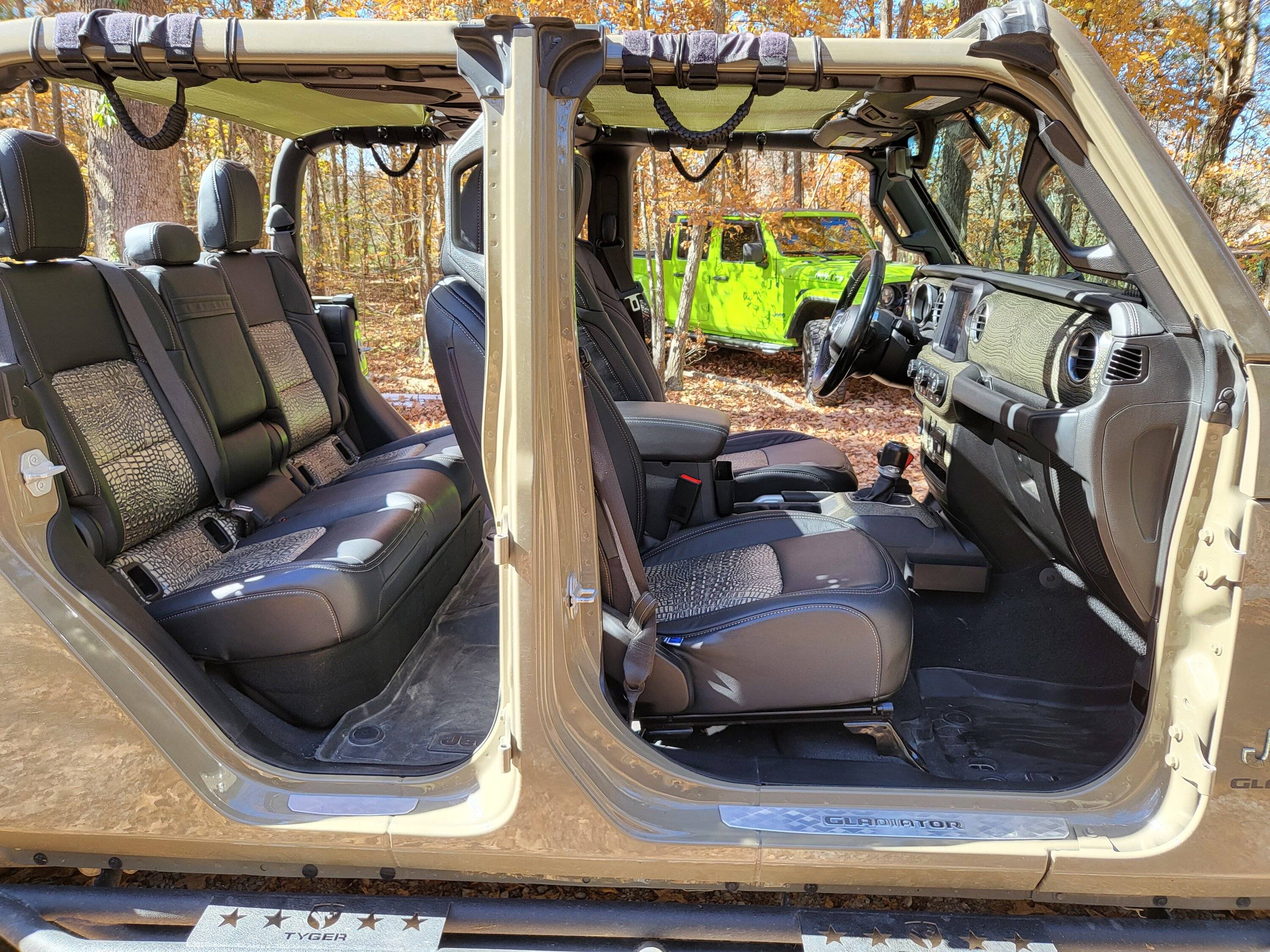 Jeep Gladiator Katzkin Installed 20221029_120646
