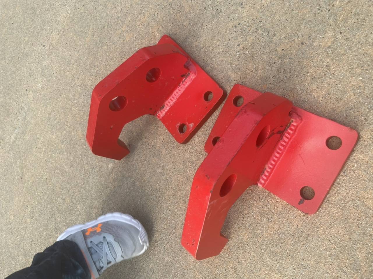 Jeep Gladiator Recovery hooks 4BD62765-F05C-43E3-91DD-7E3A8D2CD7C3