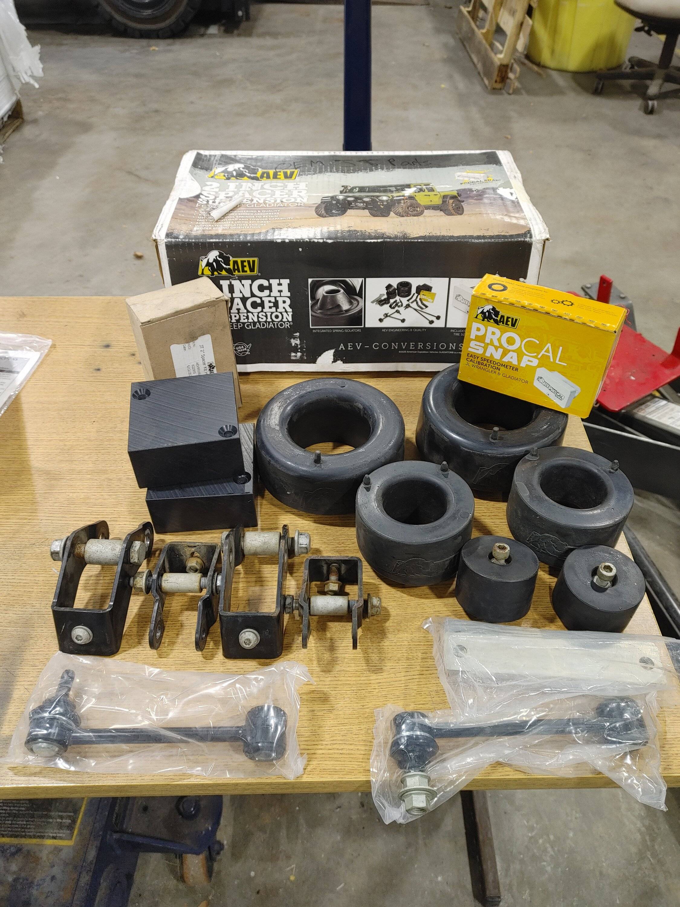 Jeep Gladiator AEV 2 Inch Spacer Lift 1229221504_HDR