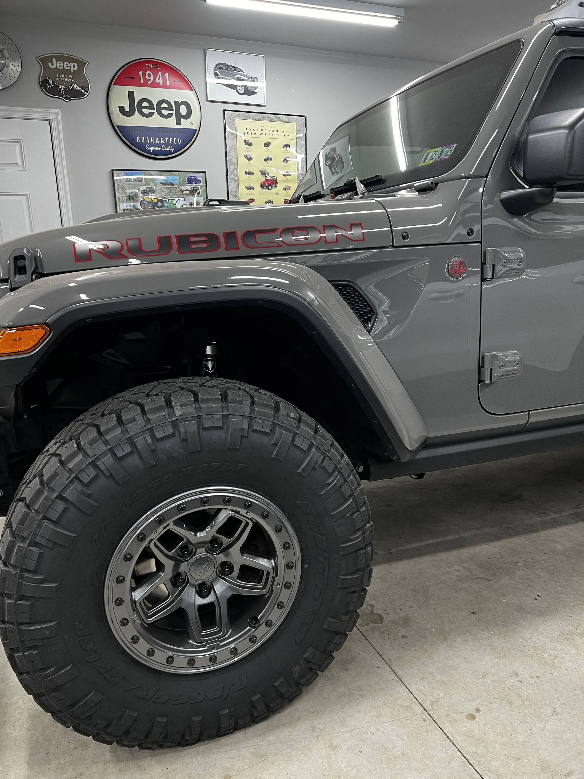 Jeep Gladiator AEV Borah Wheels on your Gladiator? 76C85594-3918-4625-857F-814C6260D93C