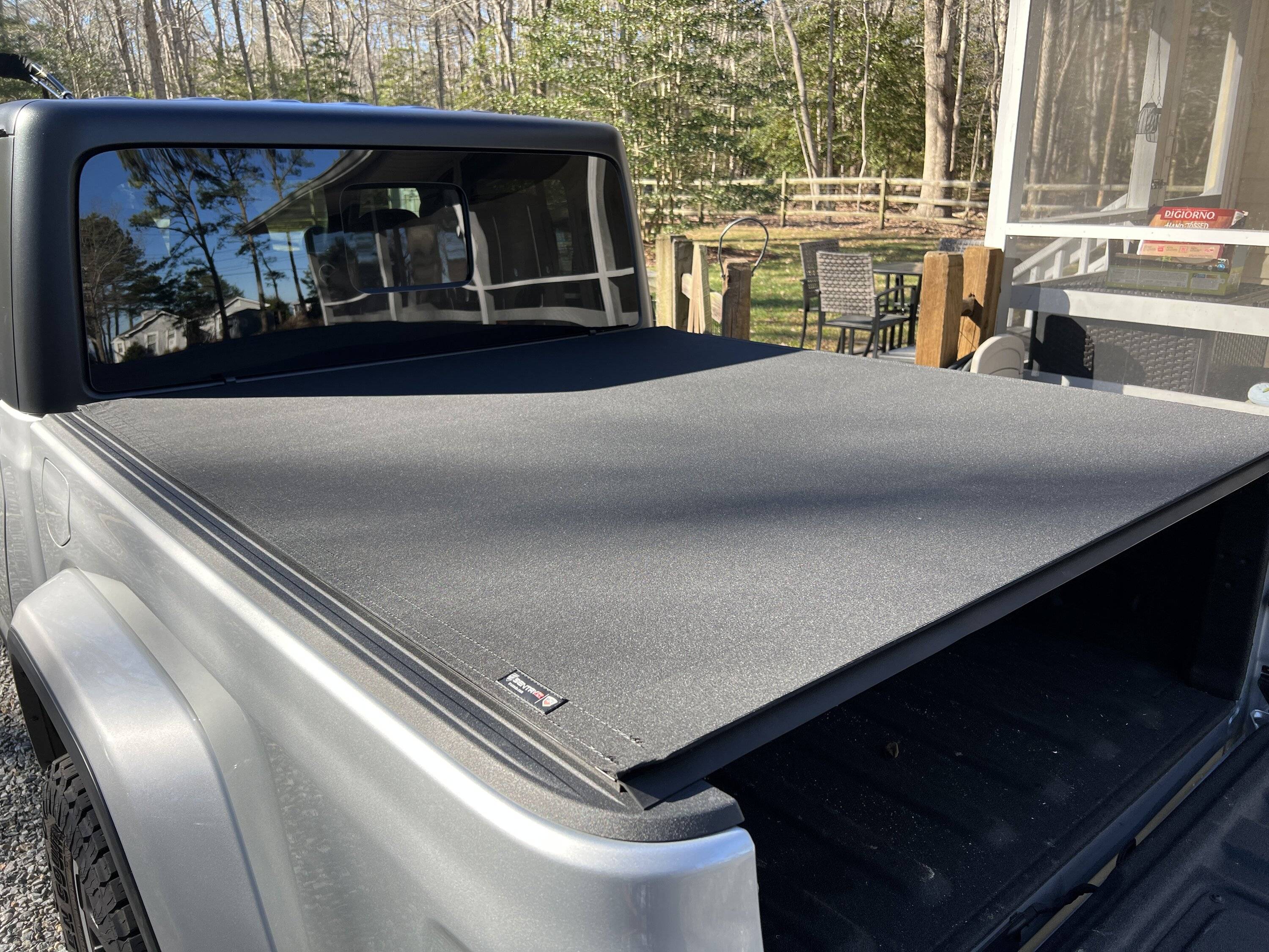 Jeep Gladiator Truxedo Sentry CT Tonneau Cover for JT (1523216) IMG_0627.JPG