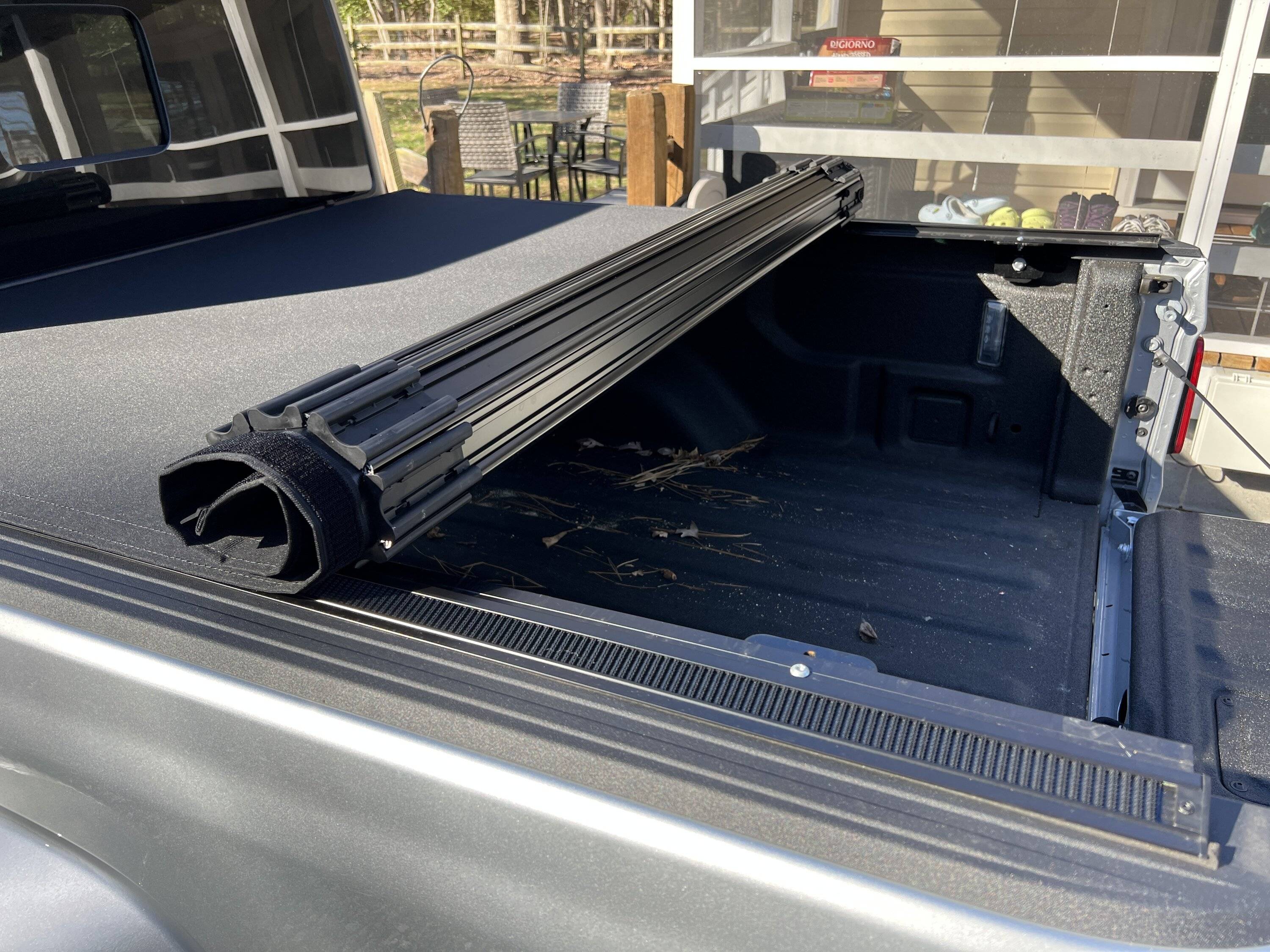 Jeep Gladiator Truxedo Sentry CT Tonneau Cover for JT (1523216) IMG_0628.JPG