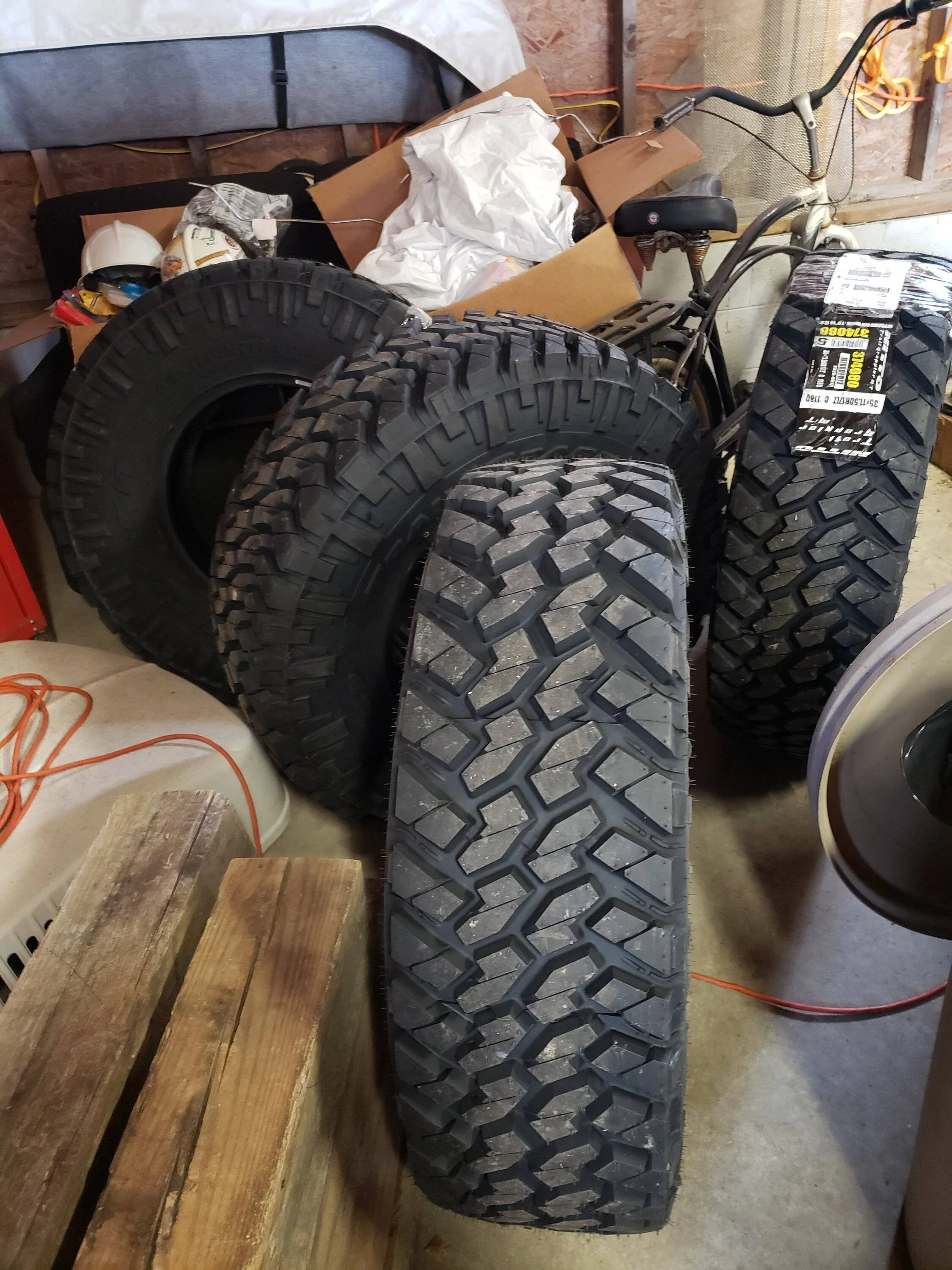 Jeep Gladiator 11.5 vs 12.5 Wide Tires 20221230_140805