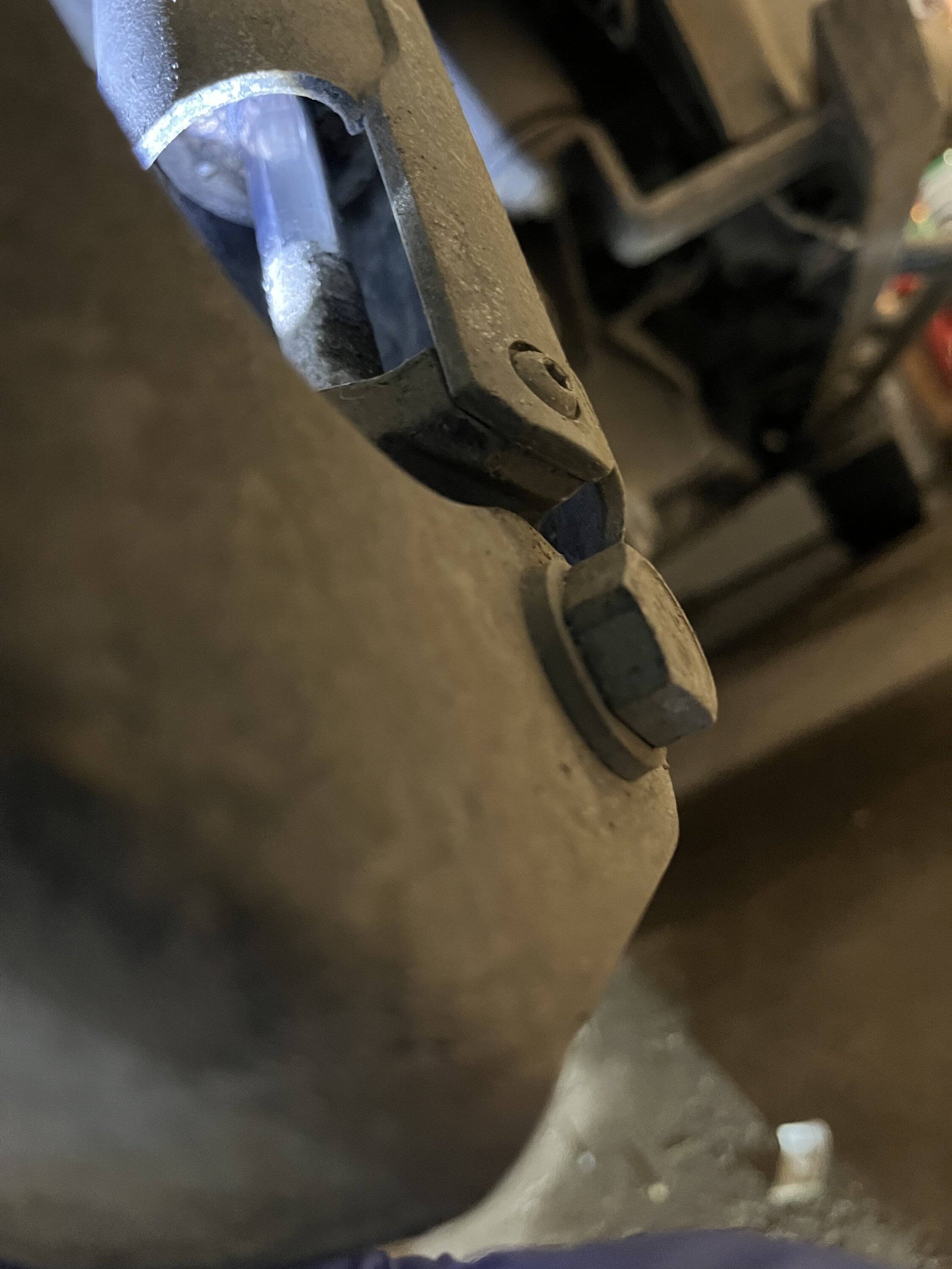 Jeep Gladiator Popping noise in the back/Passenger side 0F4F53C3-EC92-404A-BDE4-48A1A9DDCCD8
