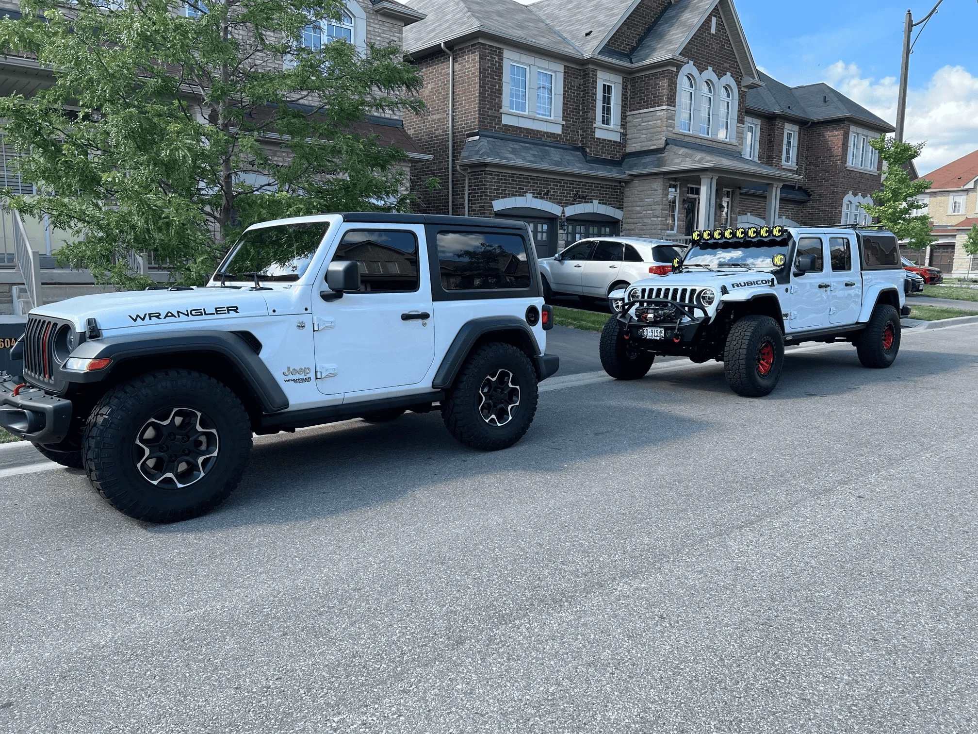 Jeep Gladiator So the wife wants a 2 door... 1672537063905