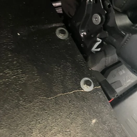Jeep Gladiator DIY 60% seat delete - free 281380967_4913014088811162_1816217778369208041_n