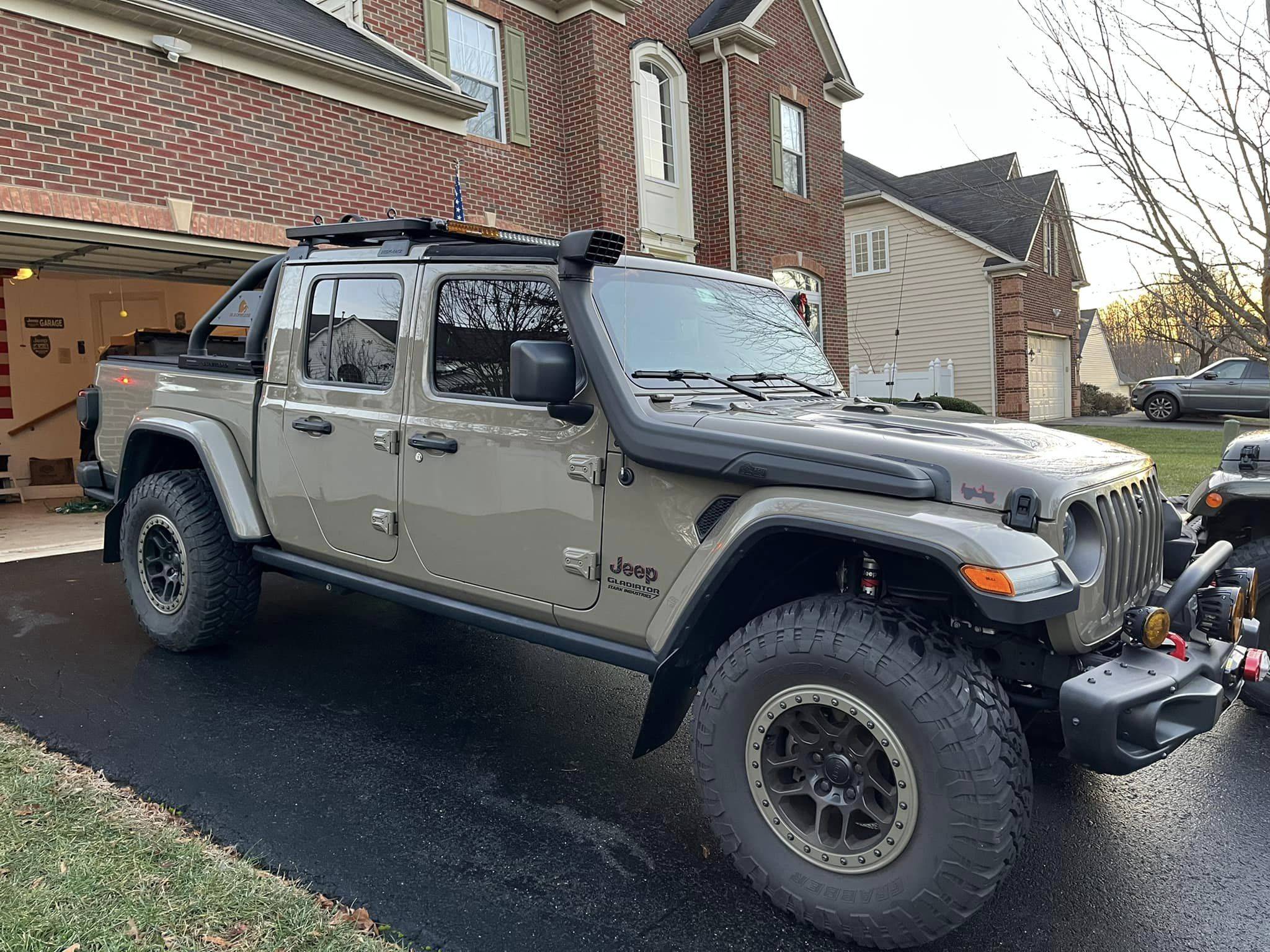 Jeep Gladiator Rhino-Rack Backbone & Pioneer with Bestop Sunrider 321663221_831478014604901_4213923848302129974_n
