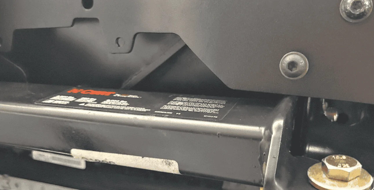 Jeep Gladiator ISO PICS: Badland Apex winch with stock steel bumper with mopar winch bar- Can it fit with Mopar bar? 1672631612058
