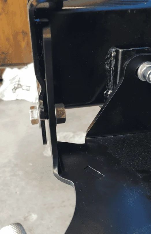 Jeep Gladiator ISO PICS: Badland Apex winch with stock steel bumper with mopar winch bar- Can it fit with Mopar bar? 1672631739024