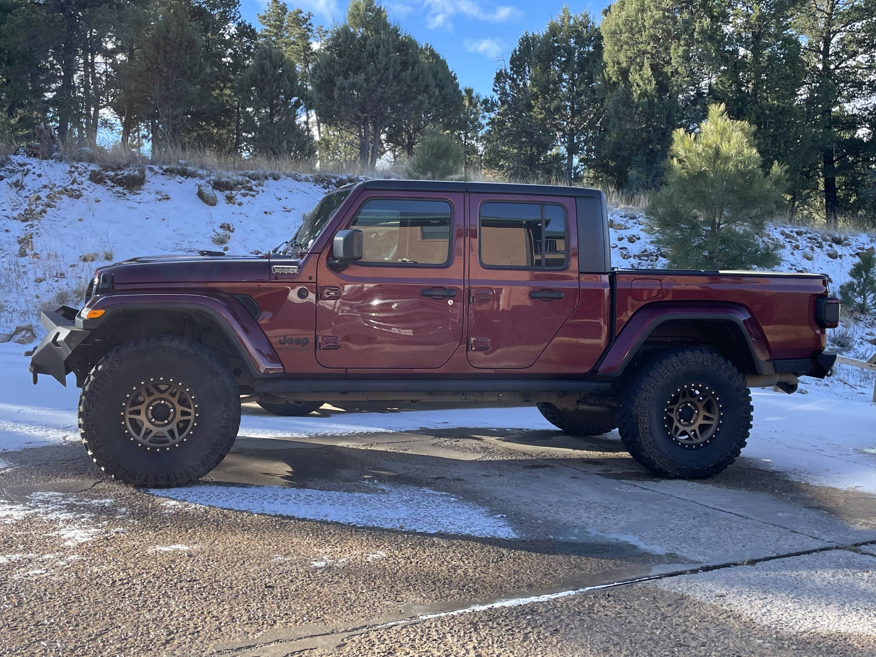 Jeep Gladiator I Love Winter... Post Your Snow Pics ❄️ ? 353D1281-4998-4D0A-BE1A-DFAACF8FA6FC
