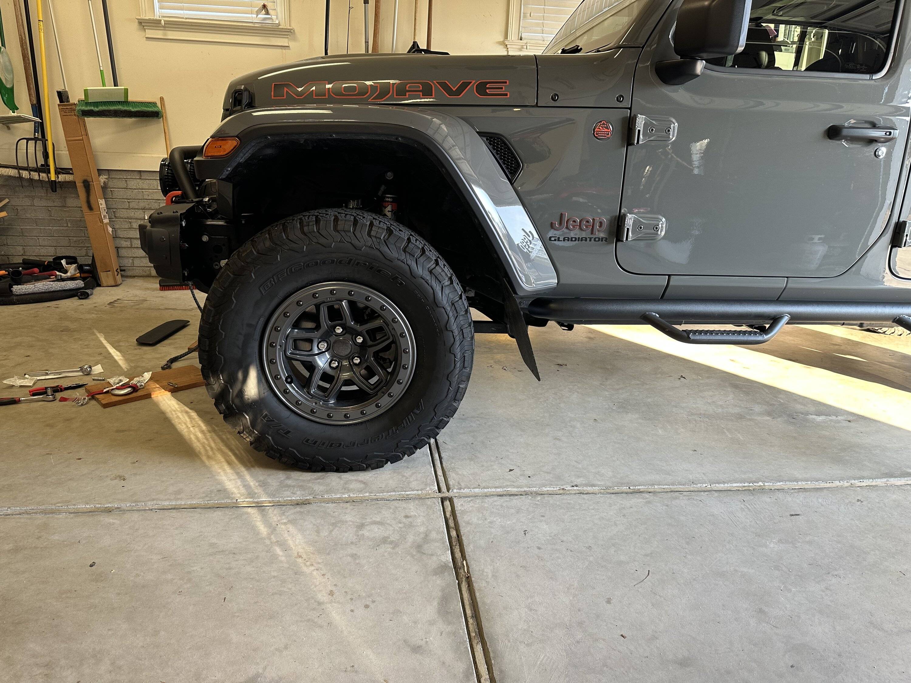 Jeep Gladiator Anyone running Rokblokz on a leveled Glad running 33's on the front only? 926FA17F-054F-46BF-986B-FB4763F69695