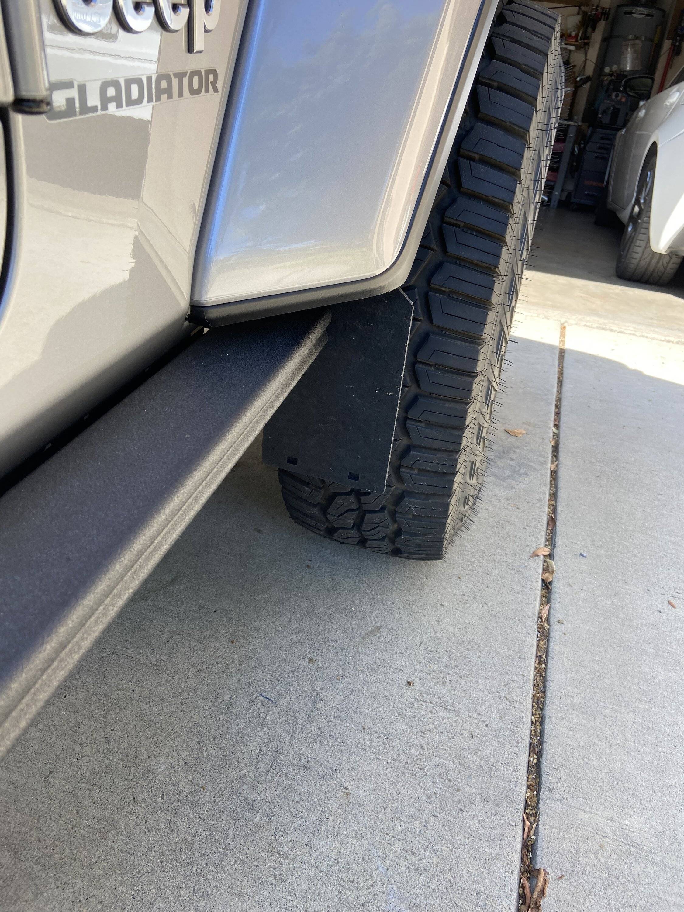 Jeep Gladiator Anyone running Rokblokz on a leveled Glad running 33's on the front only? B1720AB5-A740-47A2-9C97-D809576AA09C