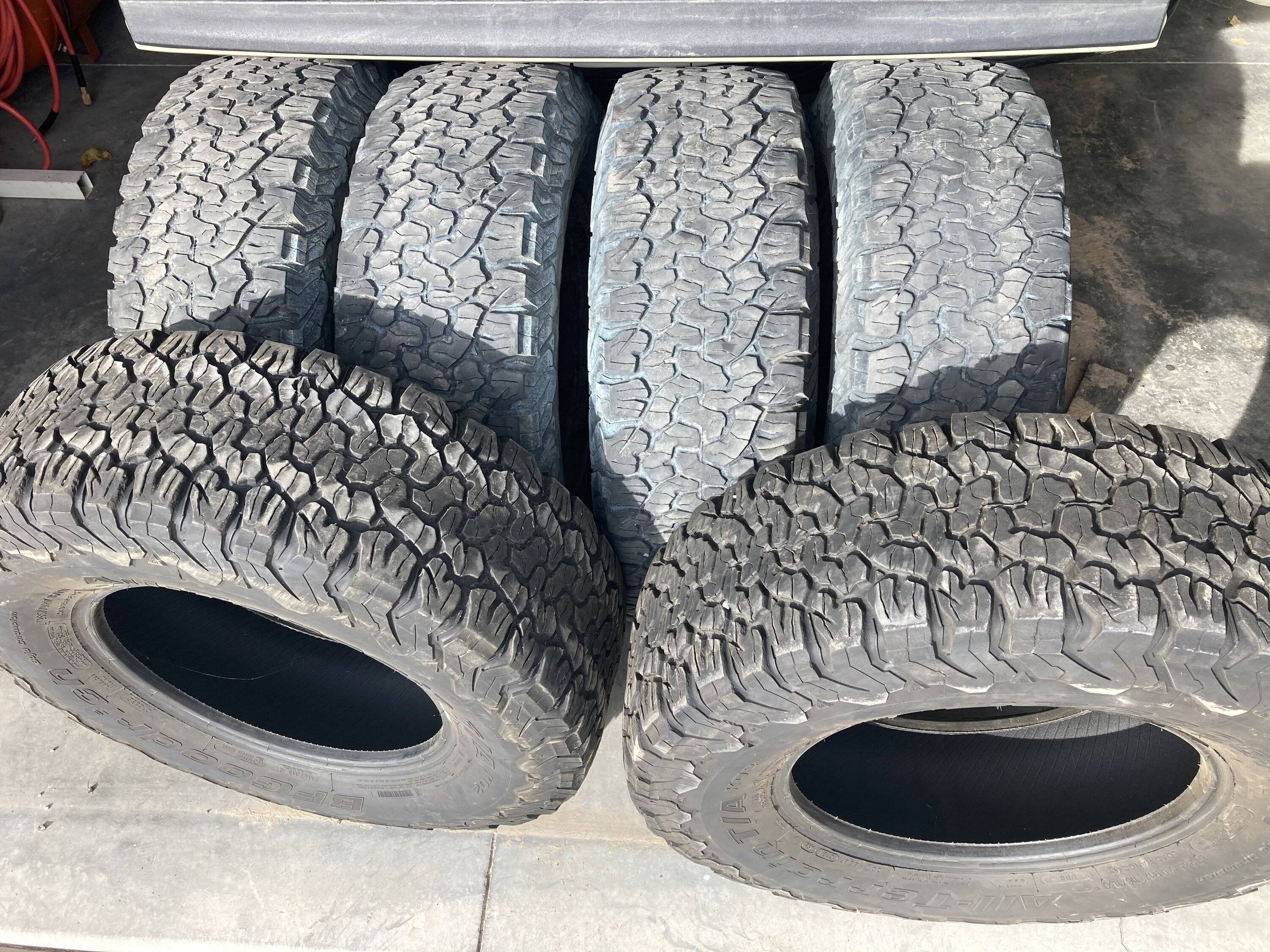 Jeep Gladiator Used Rubicon rims and tires for sale. 285/70R17 $250 obo 3C722809-F0F2-4606-931D-E08B61904785