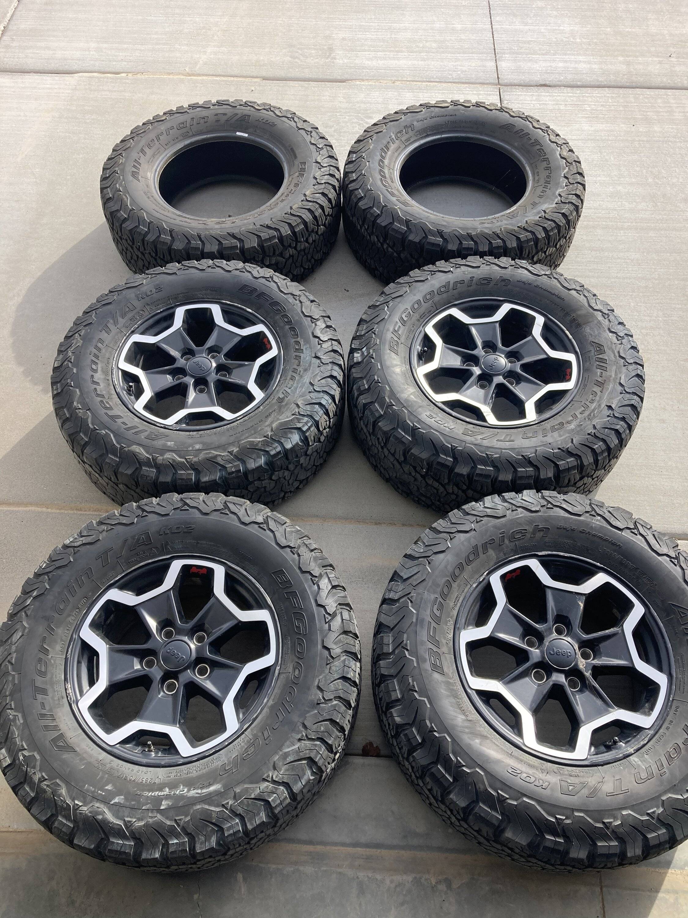 Jeep Gladiator Used Rubicon rims and tires for sale. 285/70R17 $250 obo 3134DEF4-1759-4BE2-80B2-0CD9A7621ECF