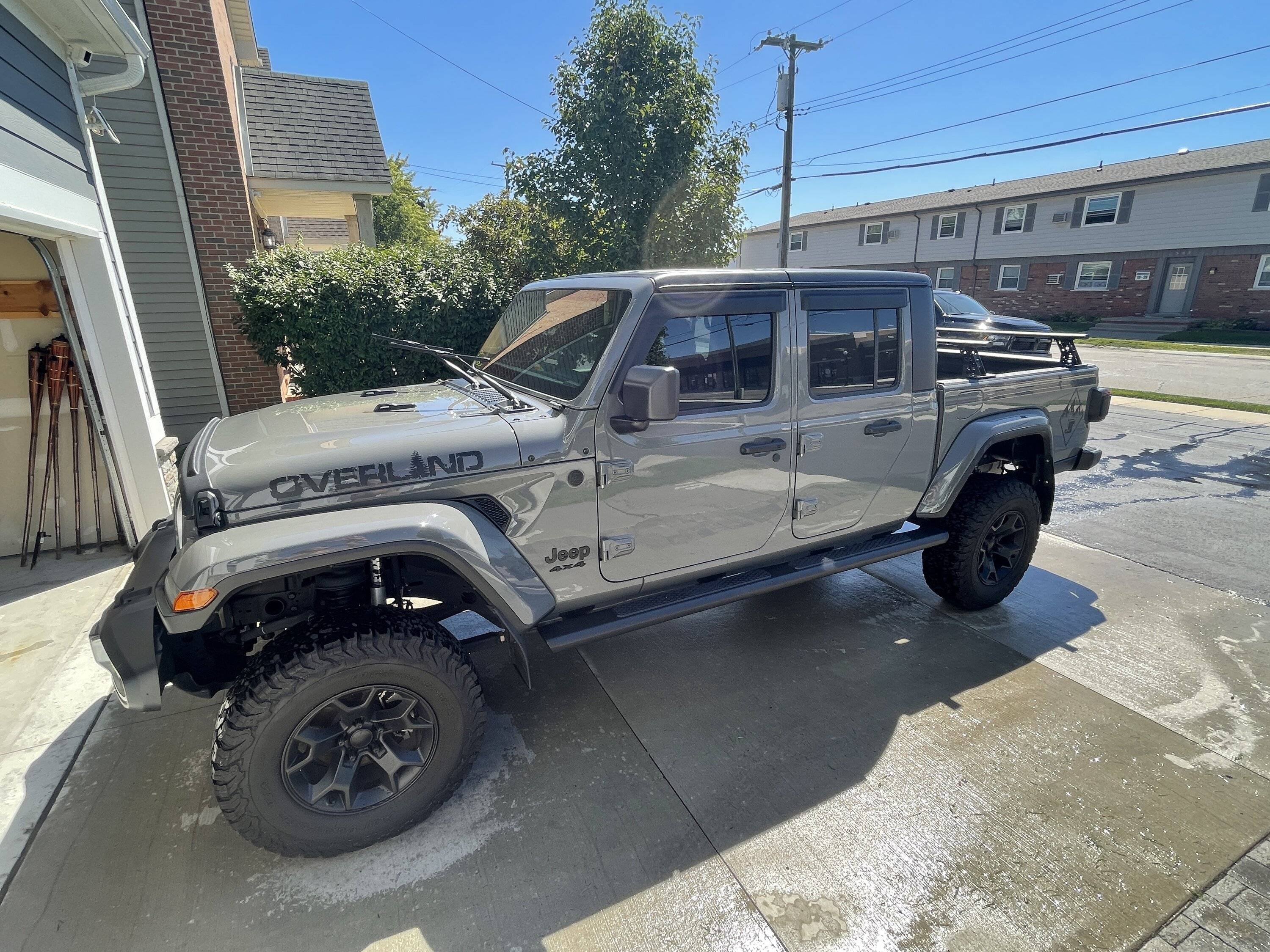 Jeep Gladiator STING GRAY Gladiator JT Club E82C0E57-4625-433C-983F-48A375607A96