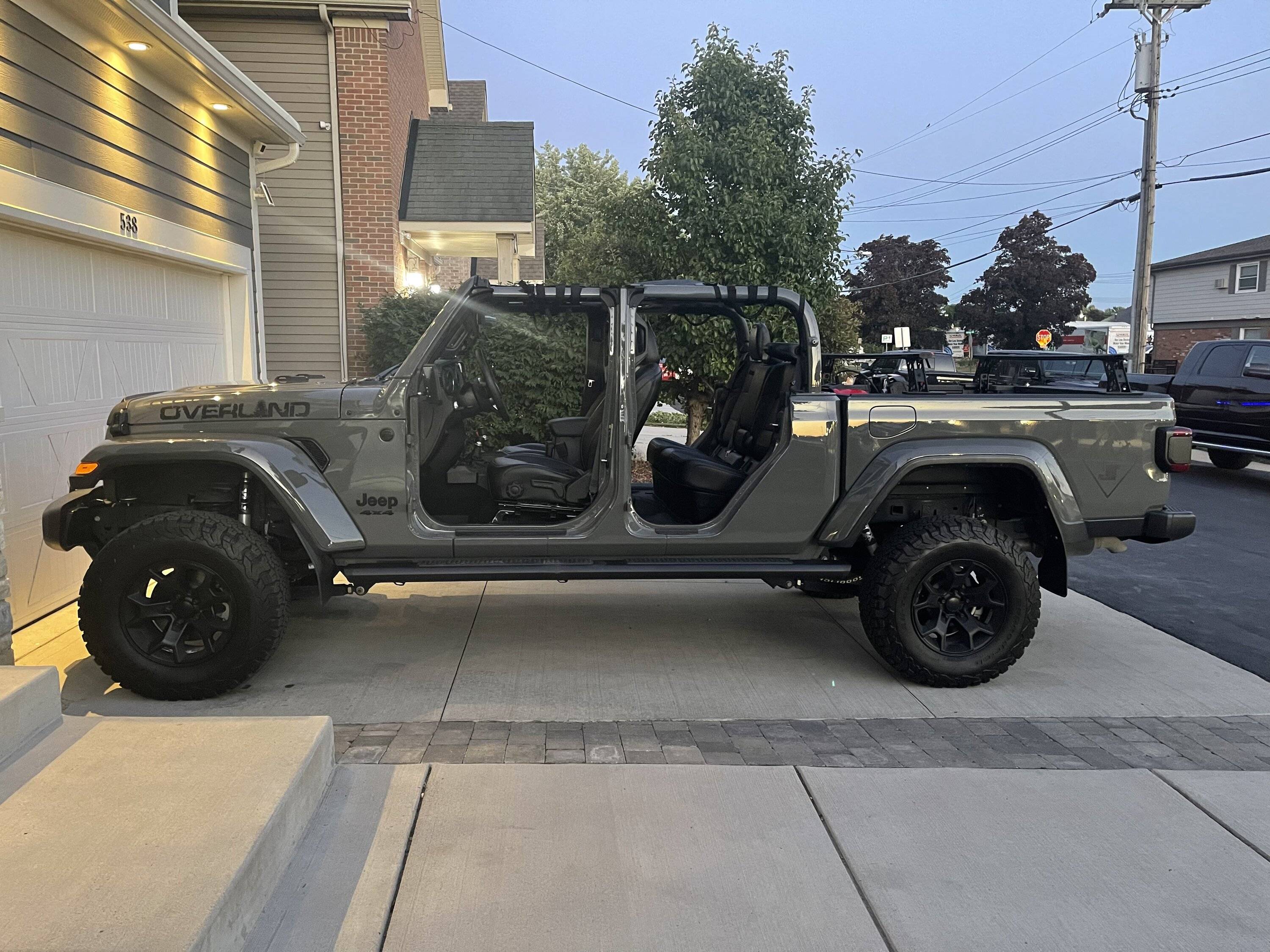 Jeep Gladiator STING GRAY Gladiator JT Club E86F1DBB-2CEB-471D-ADB8-EB2A604DD99D