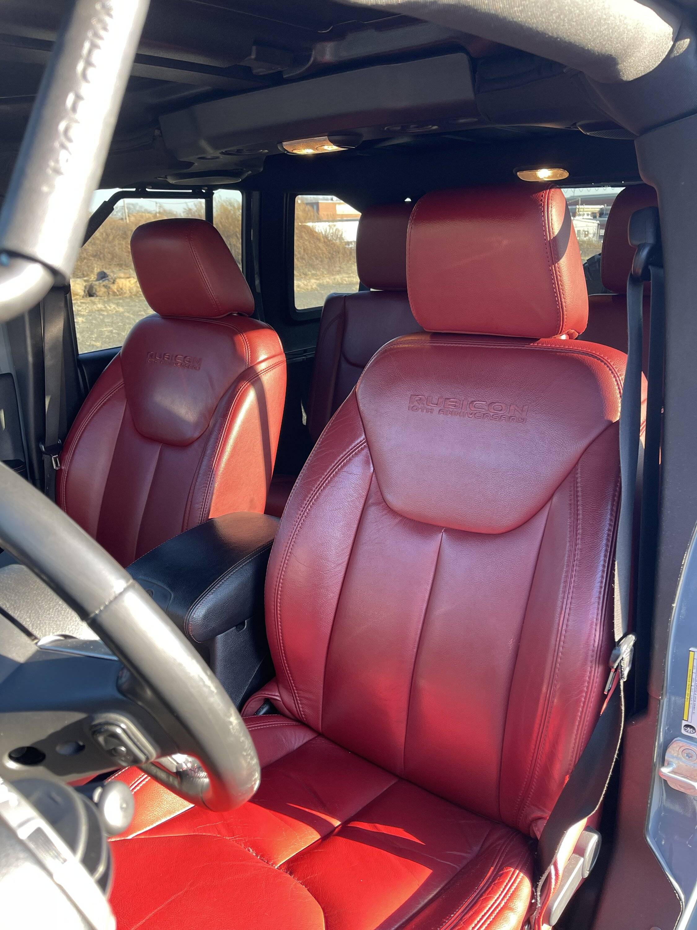 Jeep Gladiator 2013 Jeep Wrangler Unlimited Rubicon 10th Anniversary with TONS of extras IMG_6836.JPG