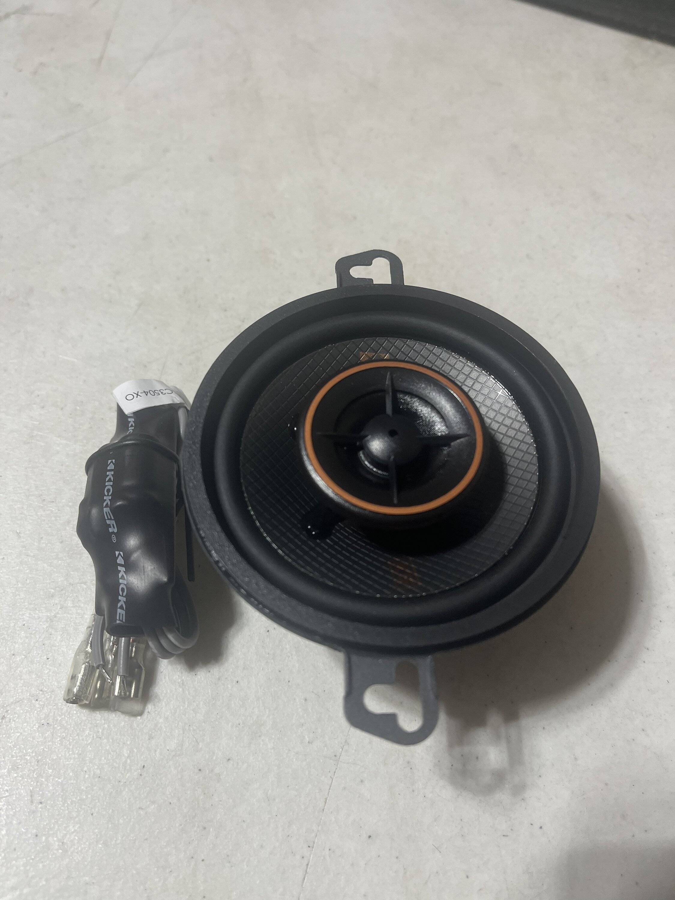 Jeep Gladiator Kicker 3.5” speaker crossover 53019DC4-4281-4779-8F29-BF9BAB5BF0E1