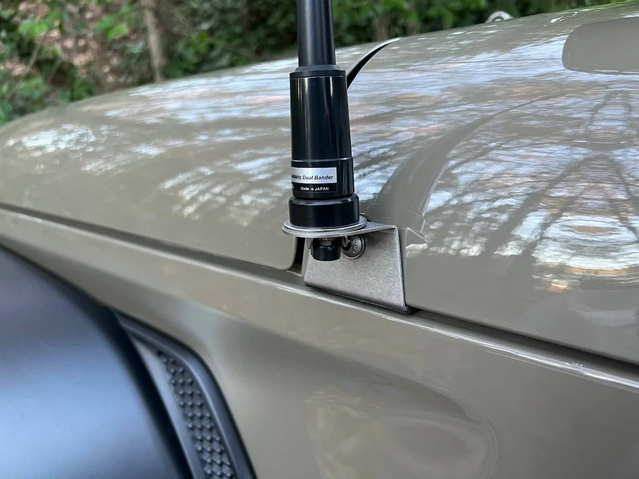 Jeep Gladiator Cooltech cowl antenna mount IMG_1344