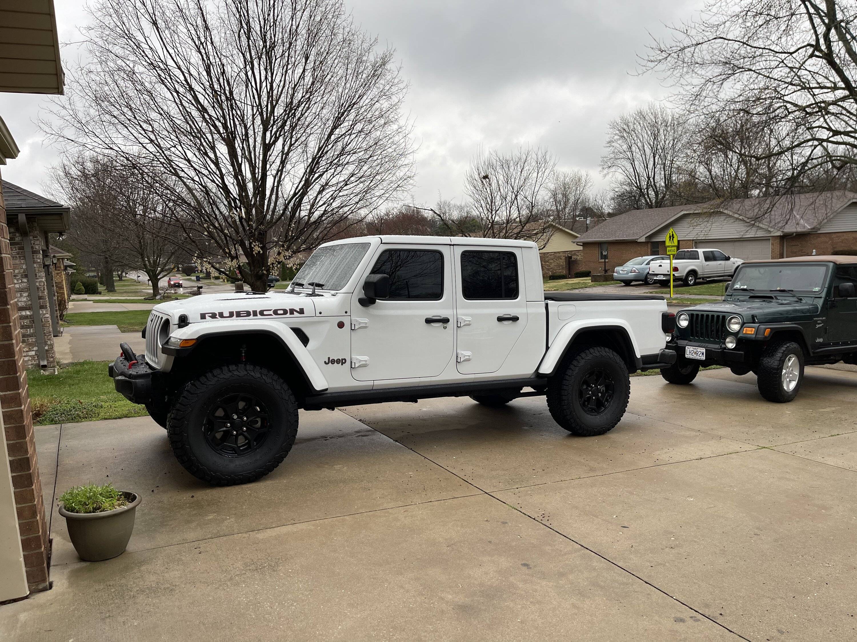 Jeep Gladiator How it started...and how it's going. Post yours! D17CF3A4-2FE5-4A40-87CB-0EE86E53B4D7