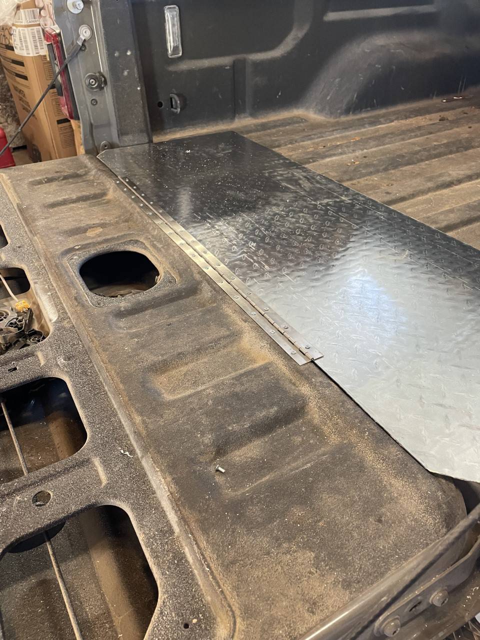 Jeep Gladiator Alternative to the Black Sheep tailgate storage thumbnail_IMG_4532
