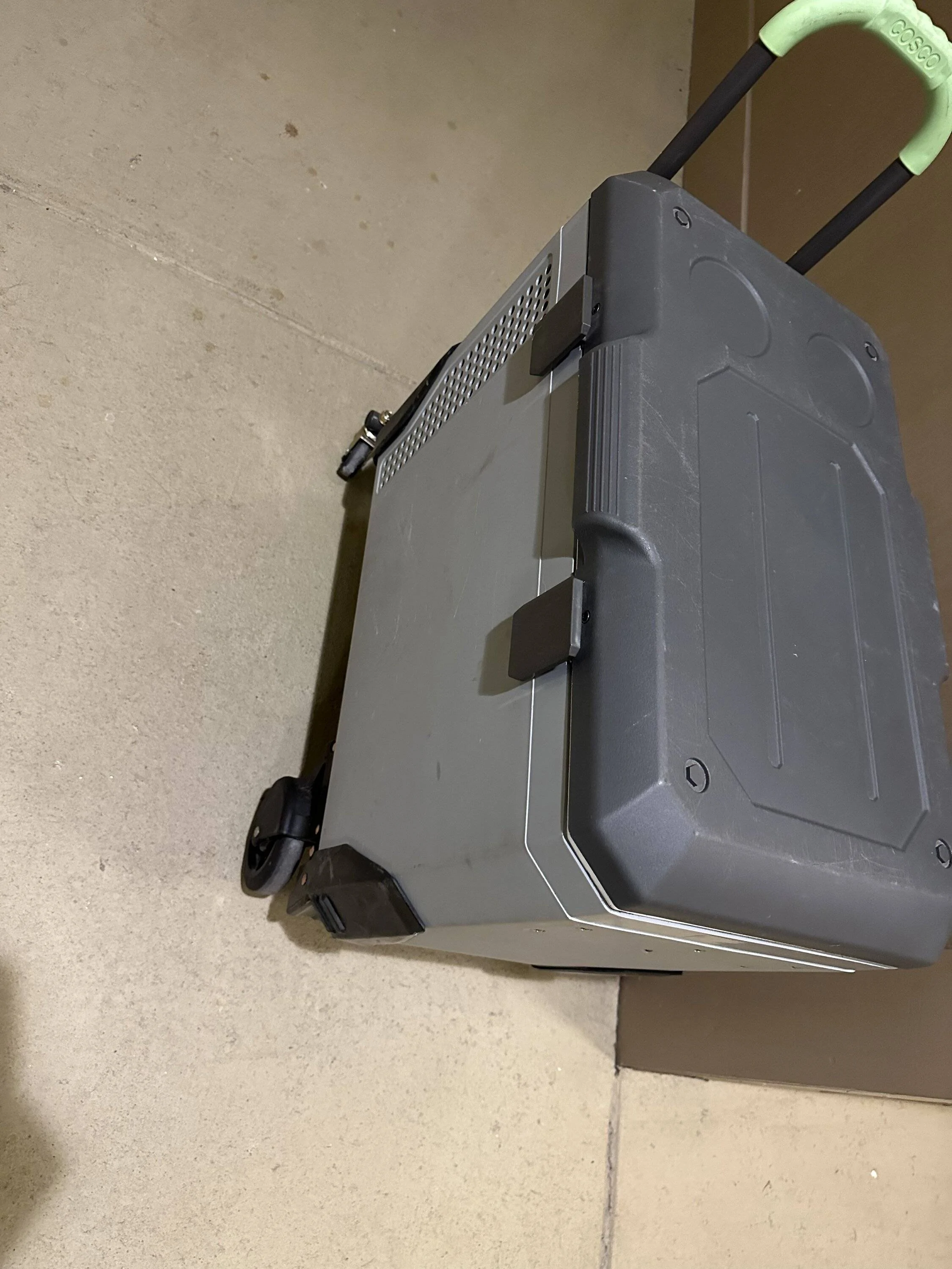 Jeep Gladiator Engel 40L 12v Fridge / Freezer 4822F189-9610-4752-A3E5-95B1357F88AA