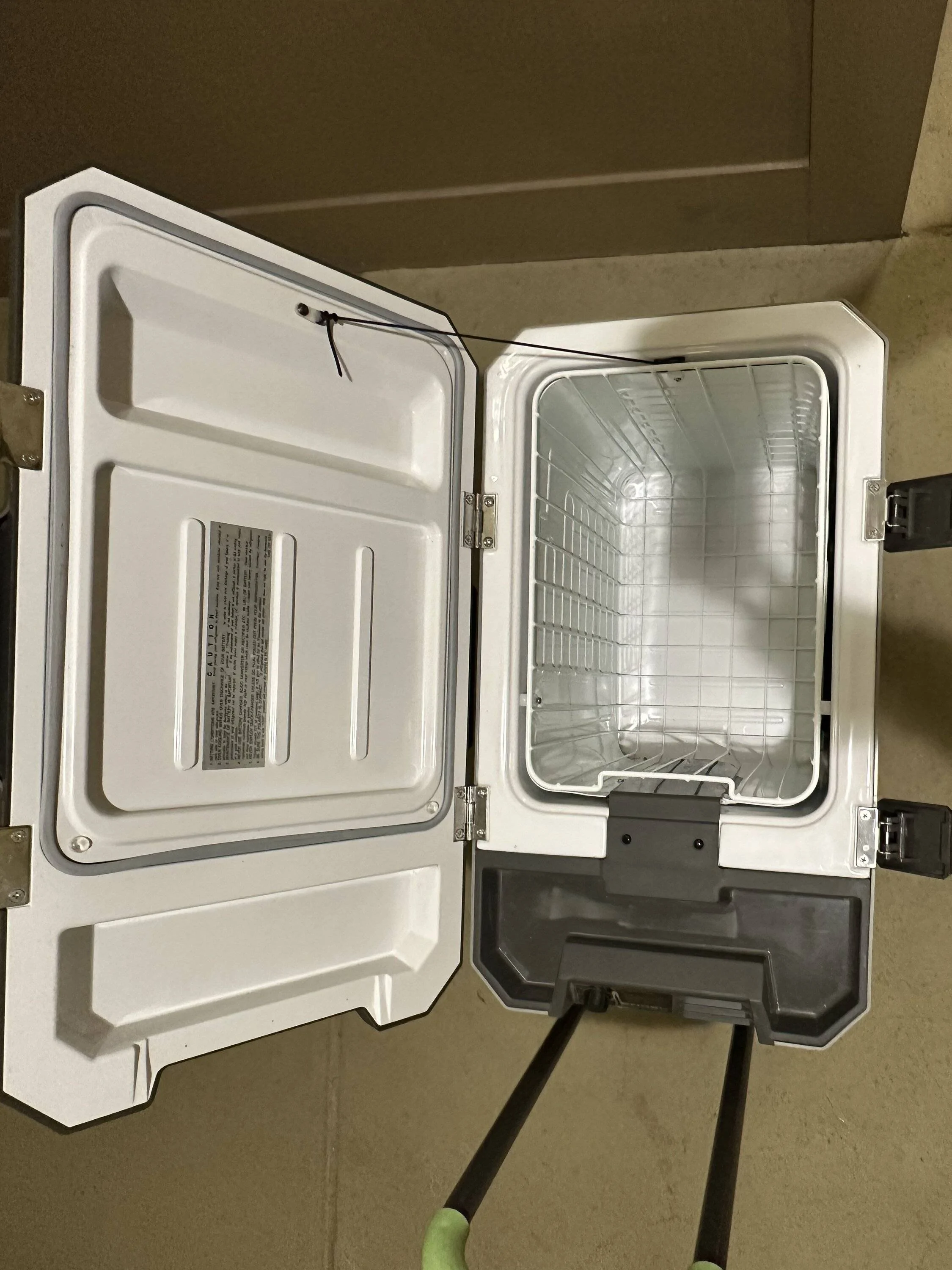 Jeep Gladiator Engel 40L 12v Fridge / Freezer DA422DEF-6C1E-4810-A112-681EAE35DFE3