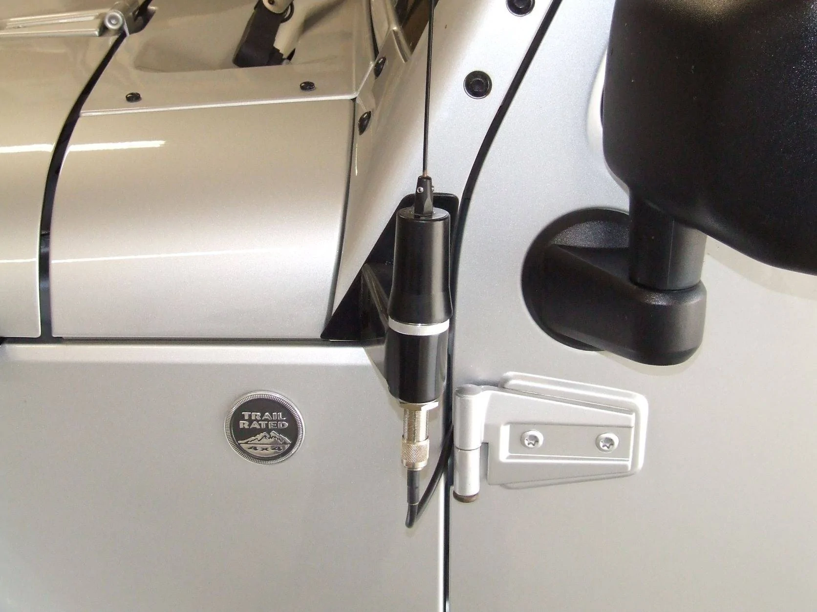 Jeep Gladiator Cooltech cowl antenna mount JEEP Mirror Mount for VHF UHF Ant_1