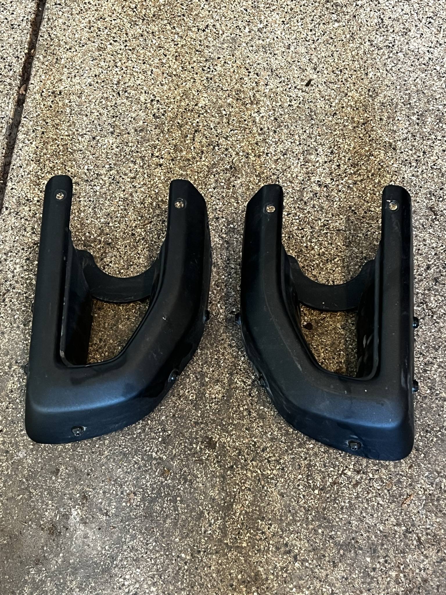 Jeep Gladiator Mopar Front Bumper End Caps for 2018-2022 Wrangler JL and 2020-2022 Gladiator JT D7D20A35-81C5-4CFA-BA23-515036DF27C5