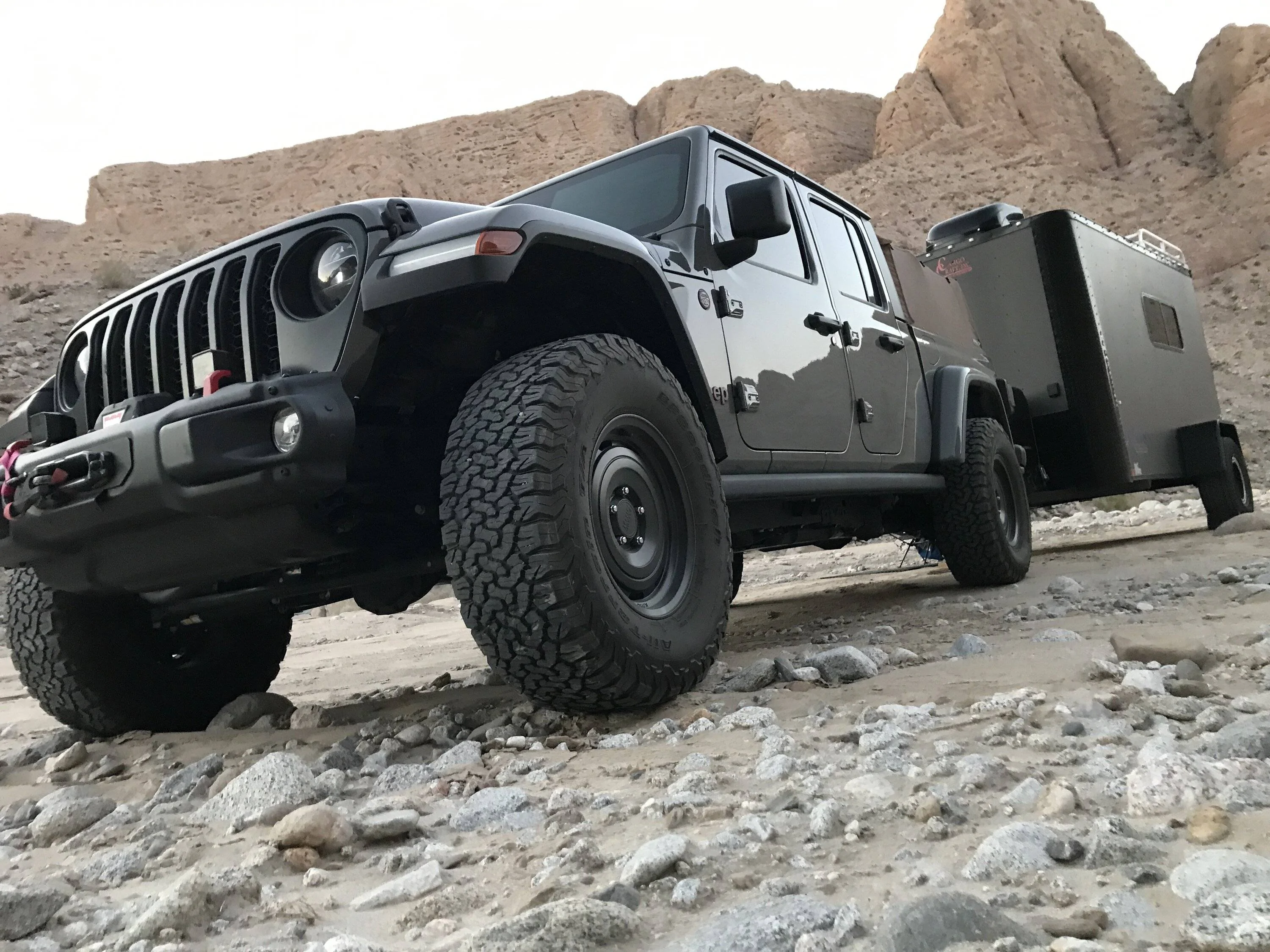 Jeep Gladiator Gladiator Glamour Shots BBBC5195-429C-443C-87A9-1FD9F3E638F9