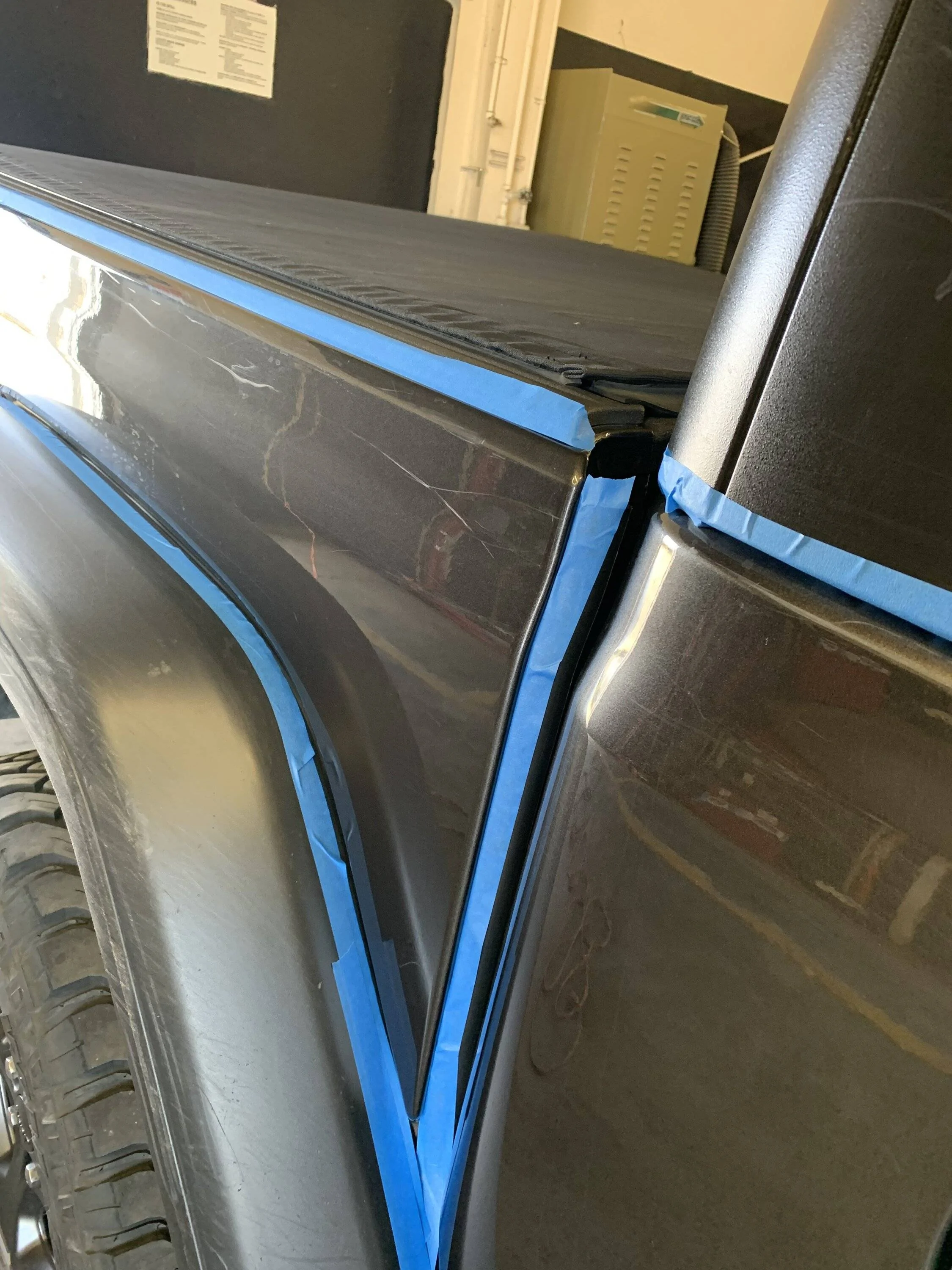 Jeep Gladiator Is it just me or does this truck have the thinnest coat of clear coat ever F2D4AA14-460A-4EBE-A288-DBDDB546D967