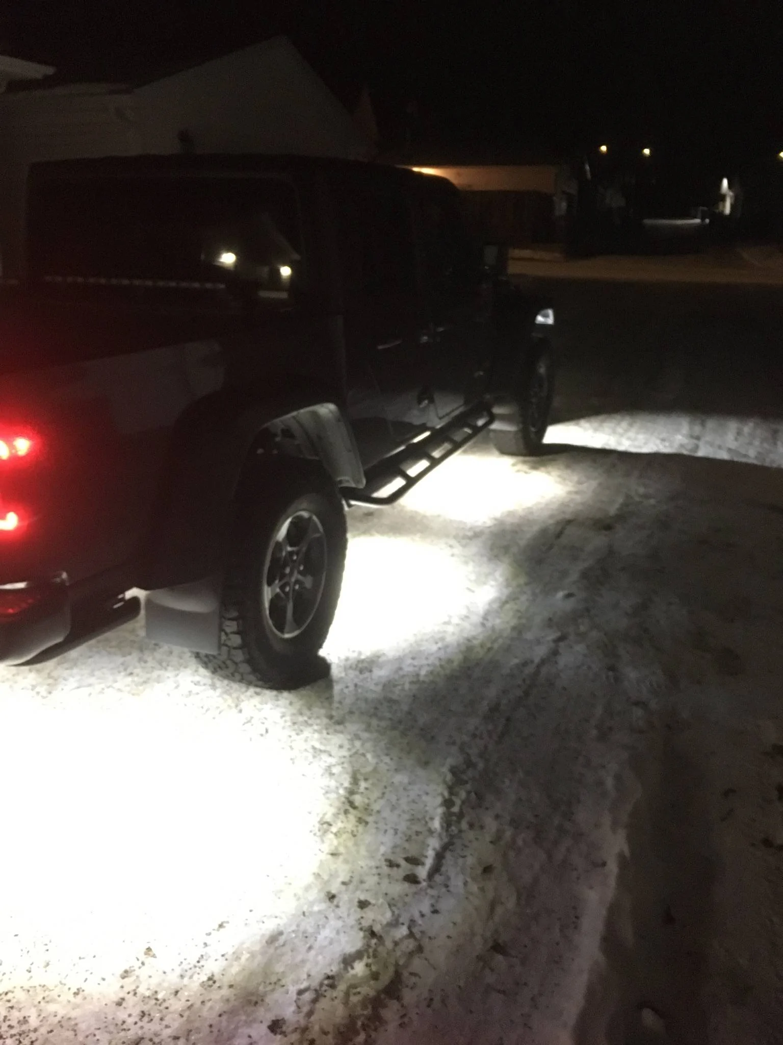 Jeep Gladiator Added some rock lights 72F73250-31E5-45D9-8824-4ABF0DBEFD23