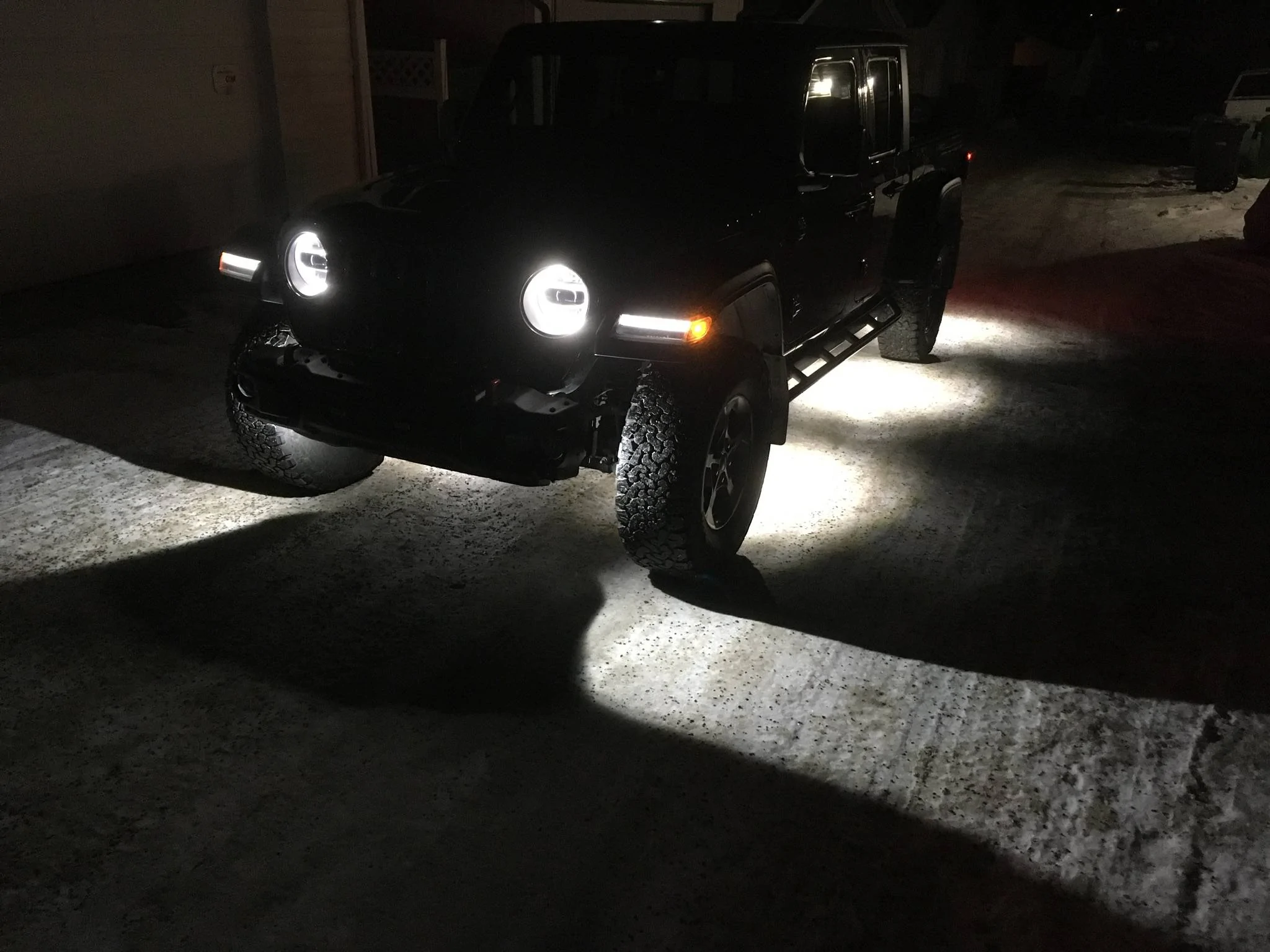 Jeep Gladiator Added some rock lights E72C47B7-B160-4BE2-ACCD-74DA5841C39B