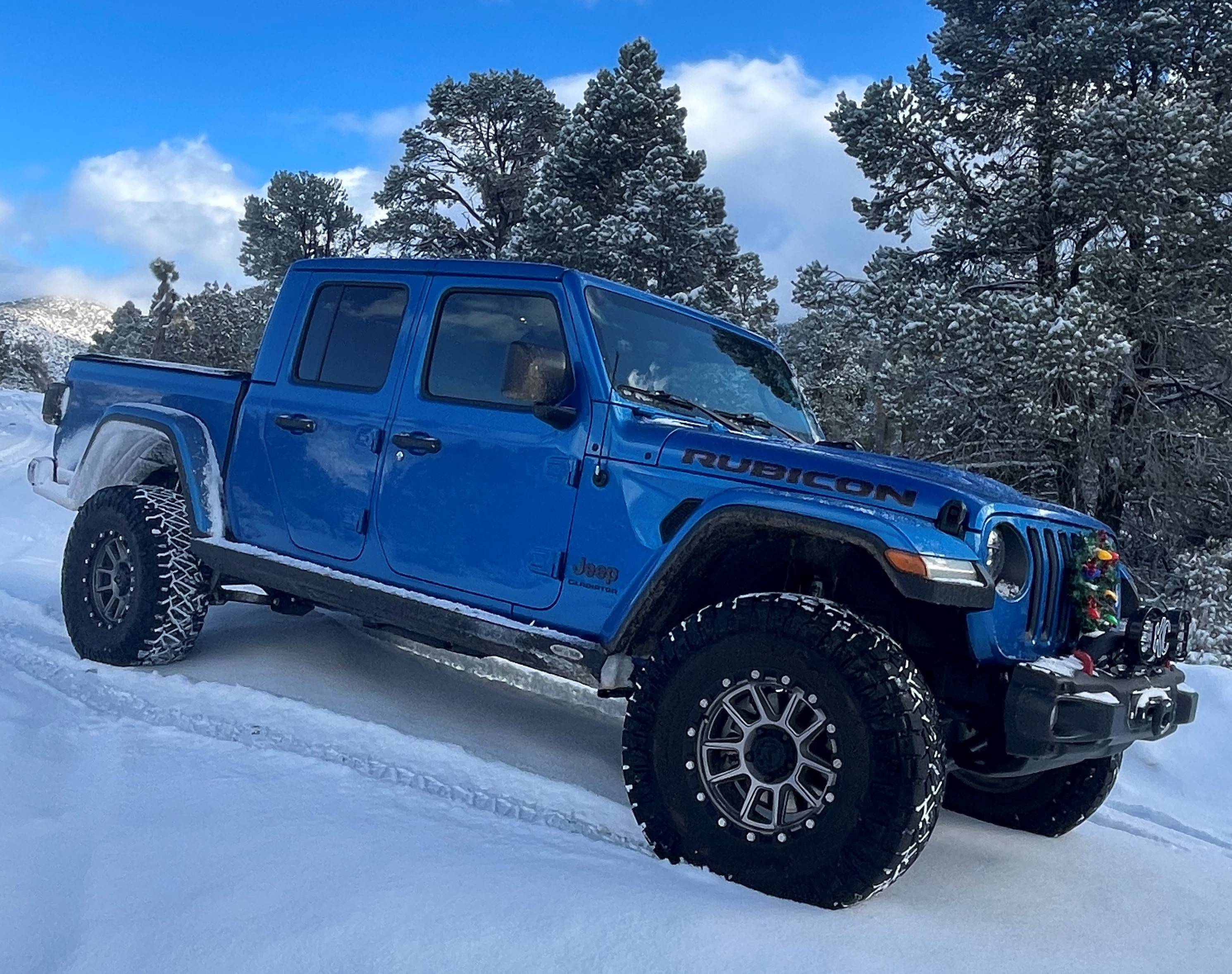 Jeep Gladiator Bronze wheels IMG_1803