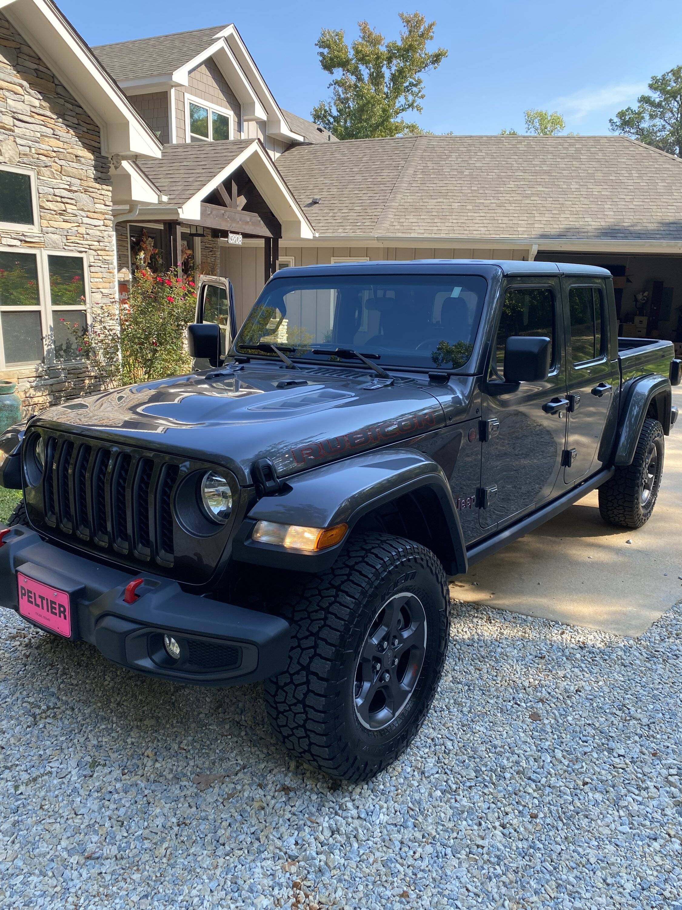 Jeep Gladiator How it started...and how it's going. Post yours! 13FF7A01-E411-49B0-A11F-38FEFCEA1275