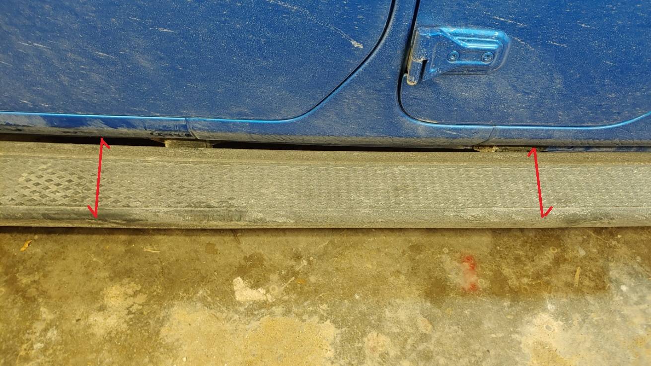 Jeep Gladiator Rockslide Engineering Power Steps running-board-2