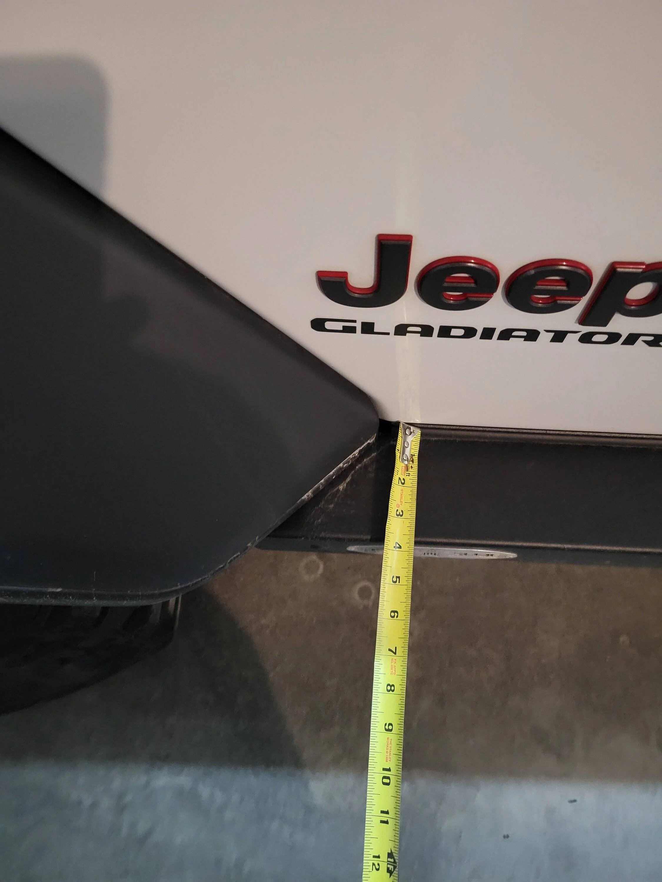 Jeep Gladiator Rockslide Engineering Power Steps 20230112_203125