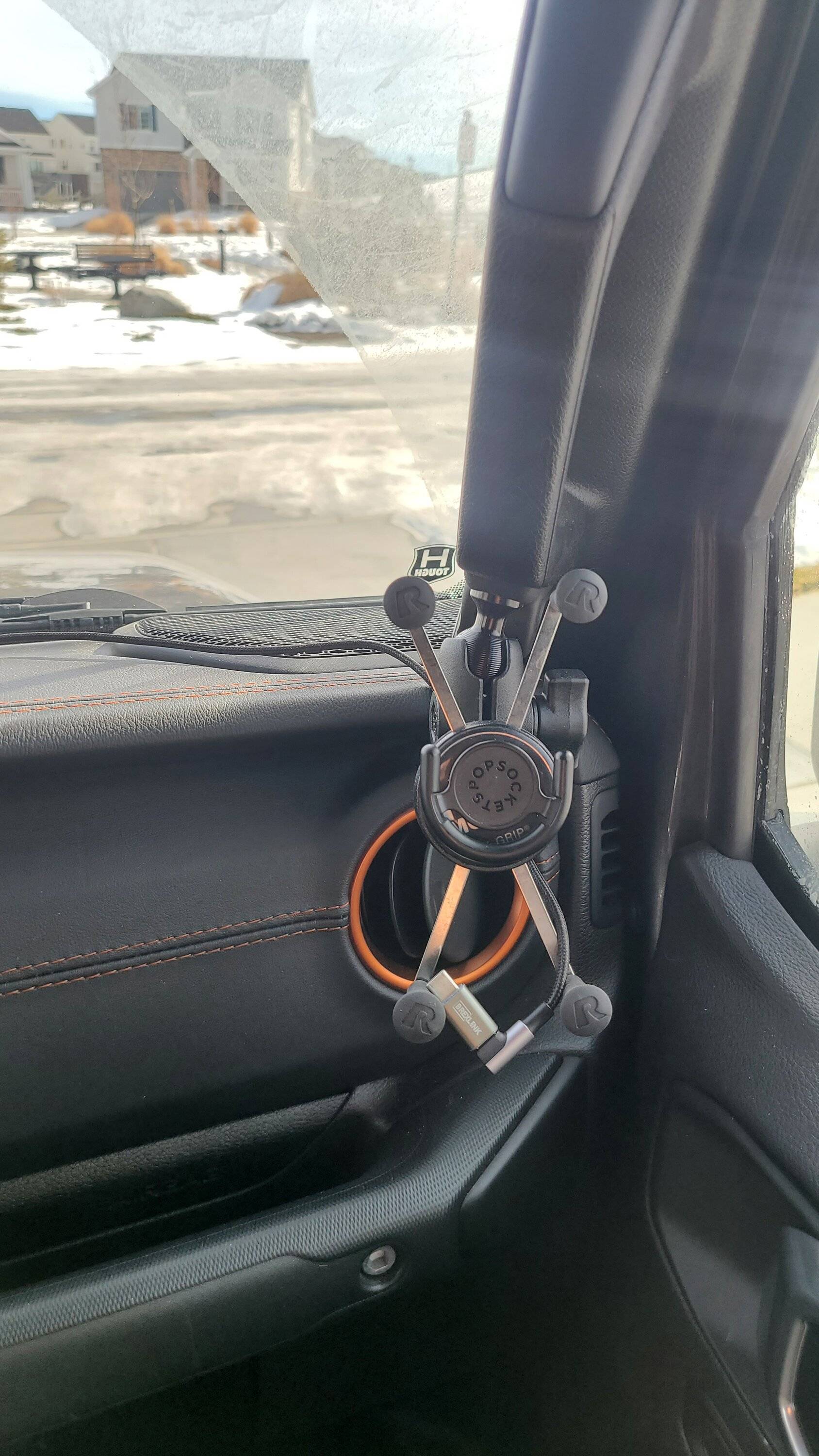 Jeep Gladiator Looking for a unicorn phone mount. Any suggestions? 16736379728293337404482510908923