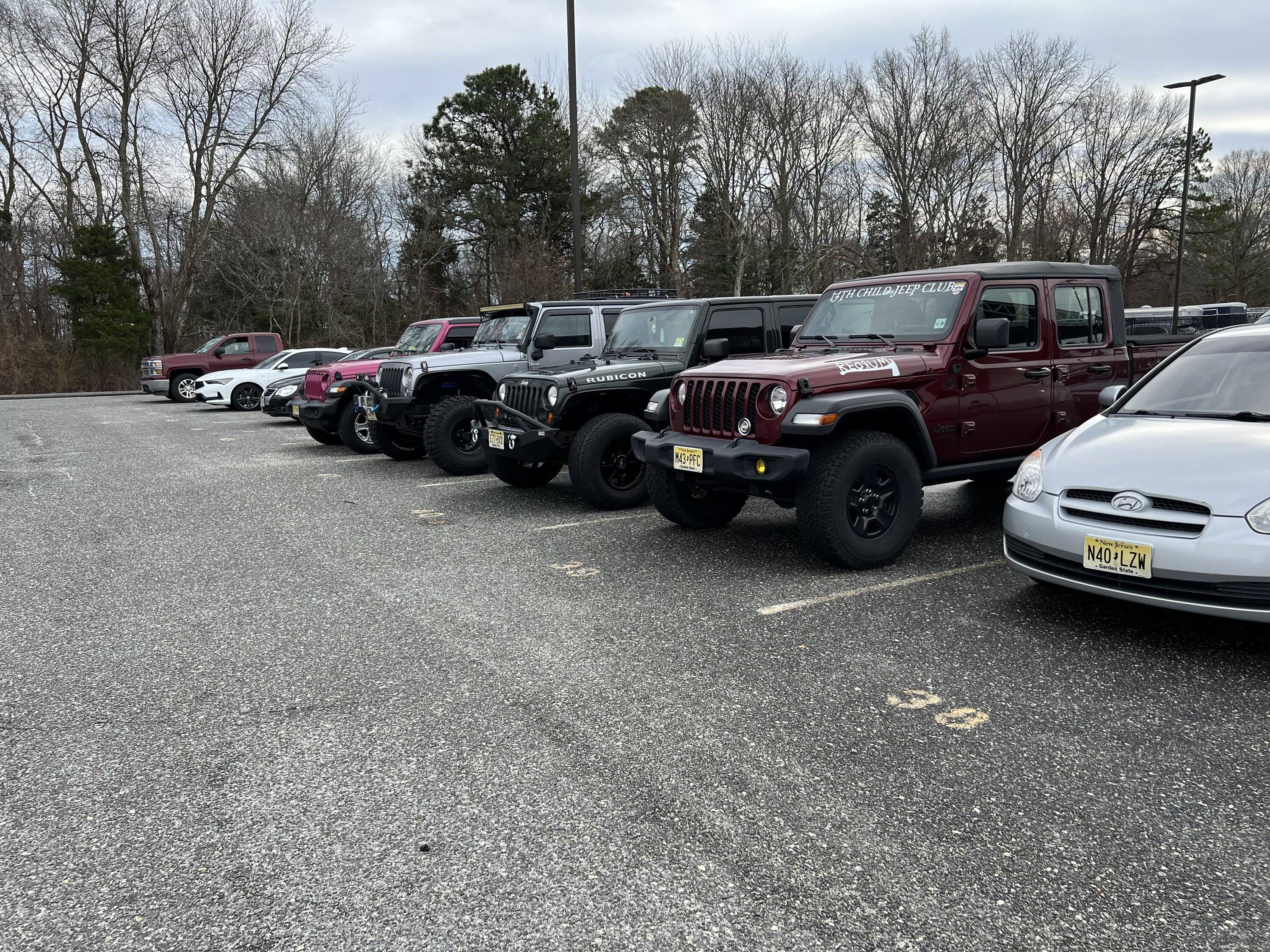 Jeep Gladiator Jeeps Parking Next To Jeeps IMG_2561