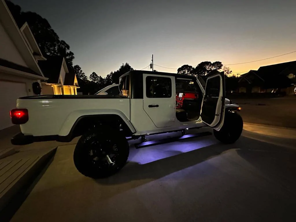 Jeep Gladiator 2022 Jeep Gladiator Rocky Ridge Edition 2D382D90-BCCD-4EA5-A153-480414EE84A2