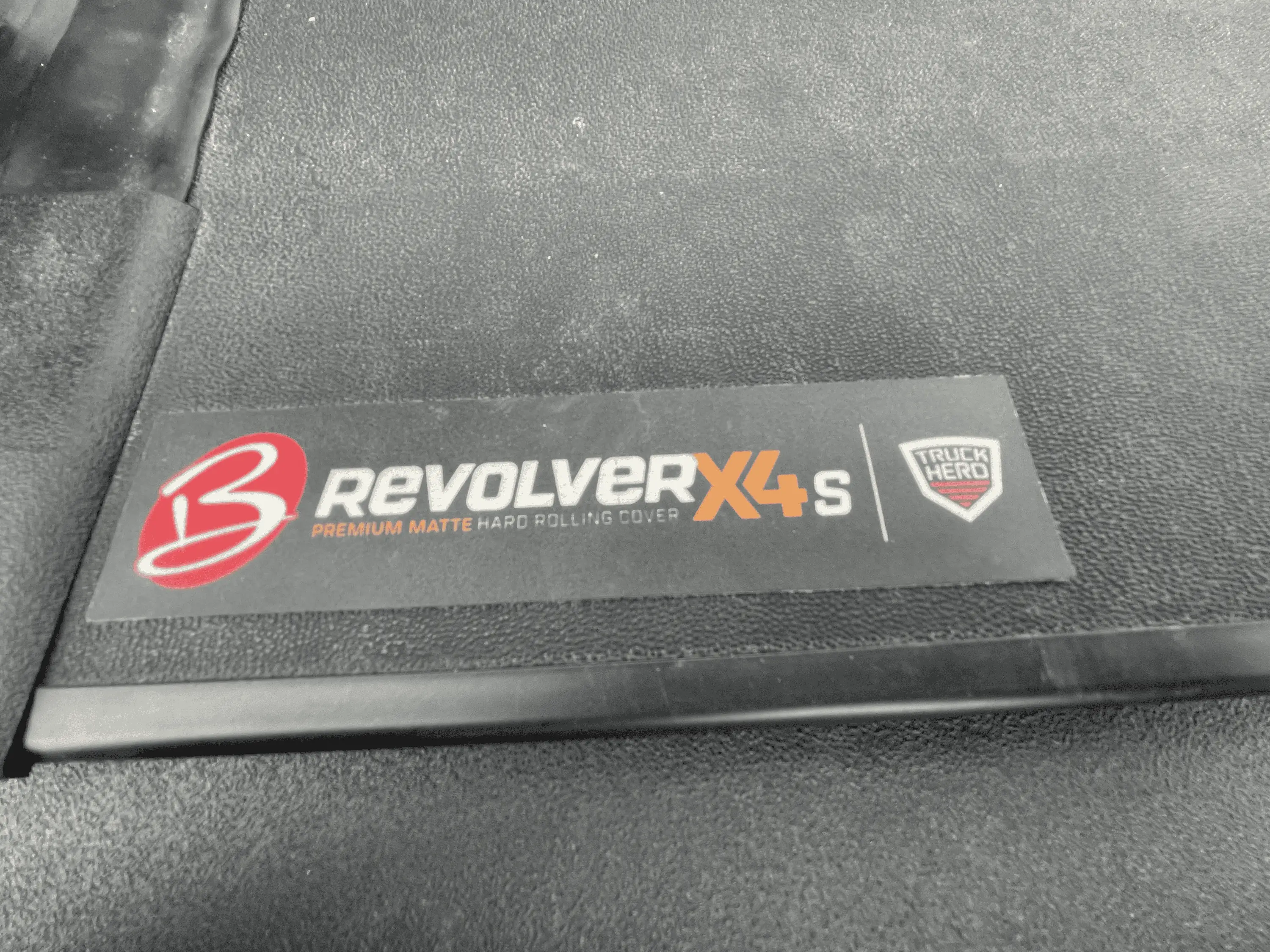 Jeep Gladiator Xtrusion Overland Bedrack with Bak Revolver X4S tempImagerhzfH6