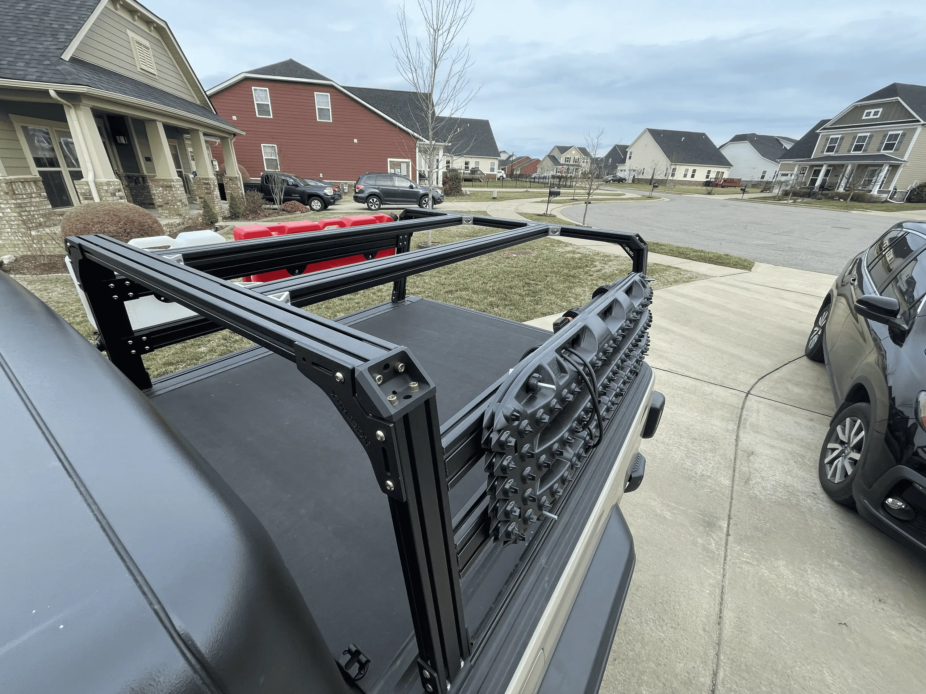 Jeep Gladiator Xtrusion Overland Bedrack with Bak Revolver X4S tempImagexKJnIA