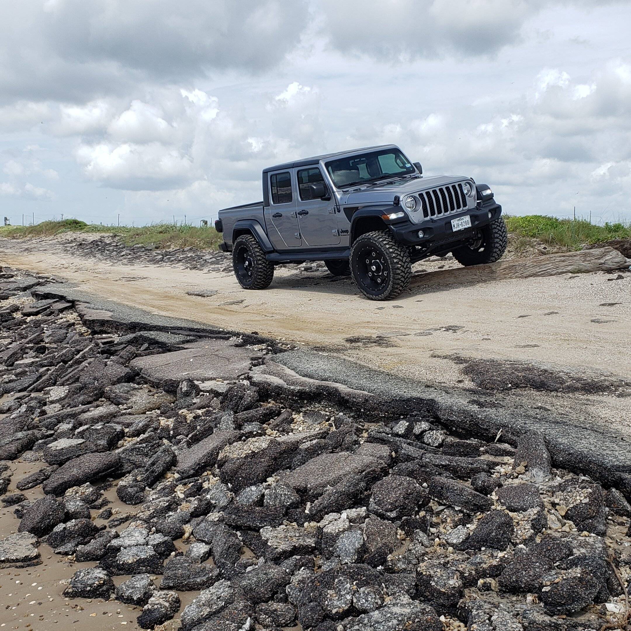 Jeep Gladiator Galveston Tx Beach Driving 20190828_110340