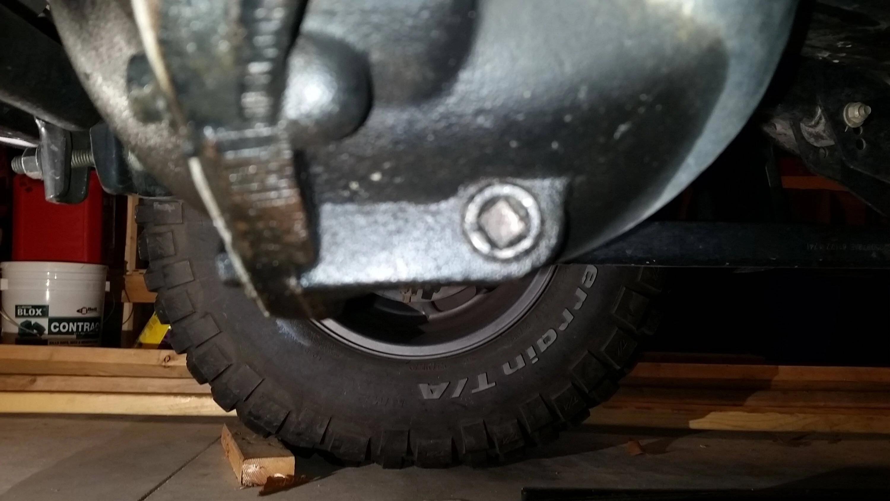 Jeep Gladiator No diff drain plugs?! 20230117_141702