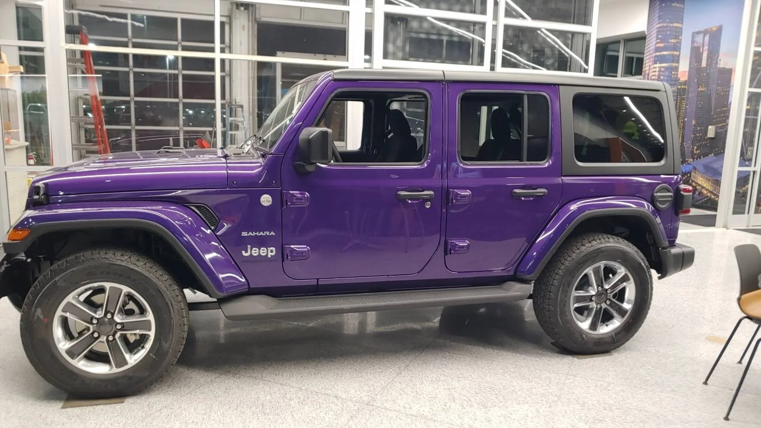 Jeep Gladiator Purple Wrangler (reign?) 20230117_070630
