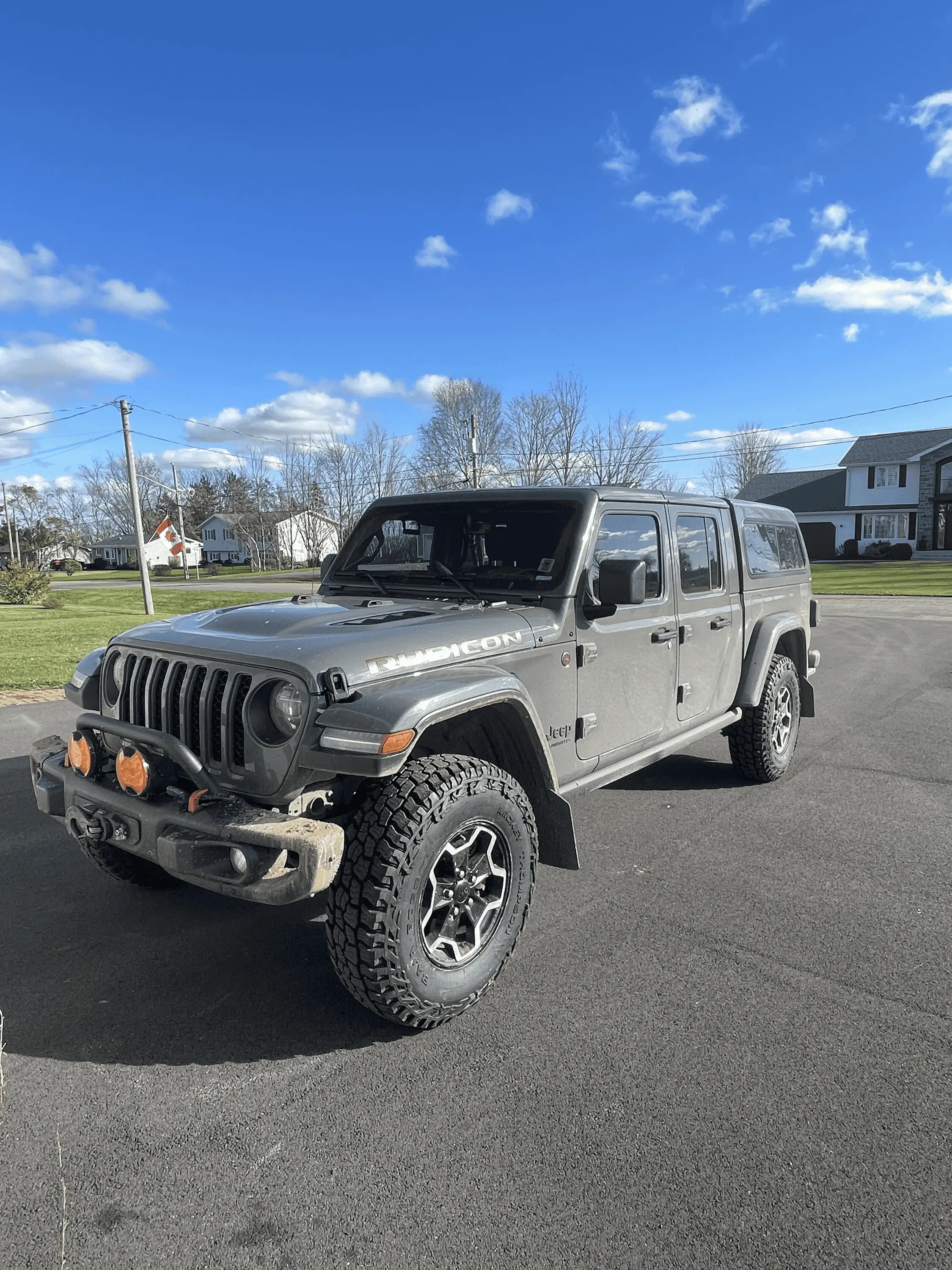 Jeep Gladiator Anyone running 35s on stock wheels without issues? 1674057823730