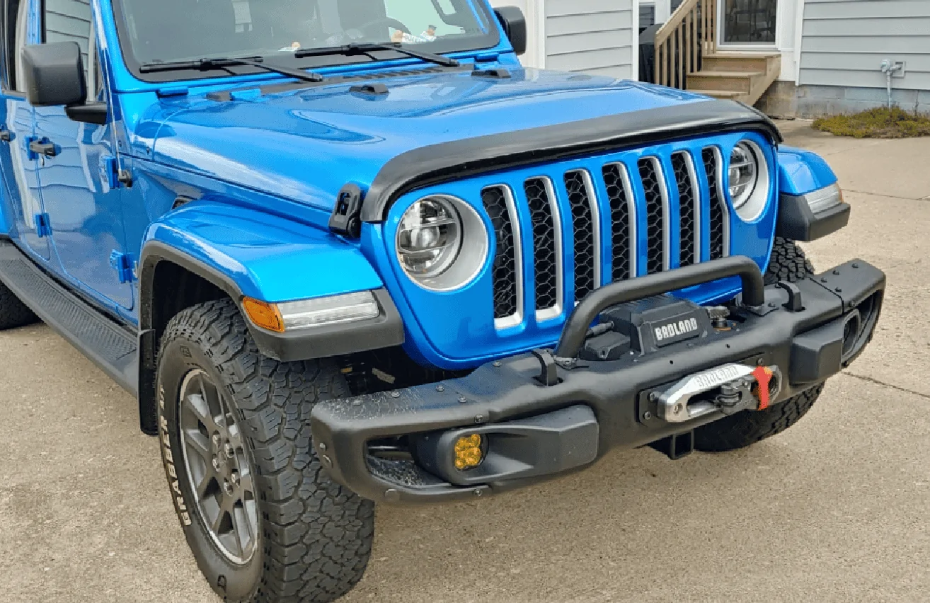 Jeep Gladiator Install 9000 lb. Warn winch on Mojave  plastic bumper, record time and zero sag! 1674085931234